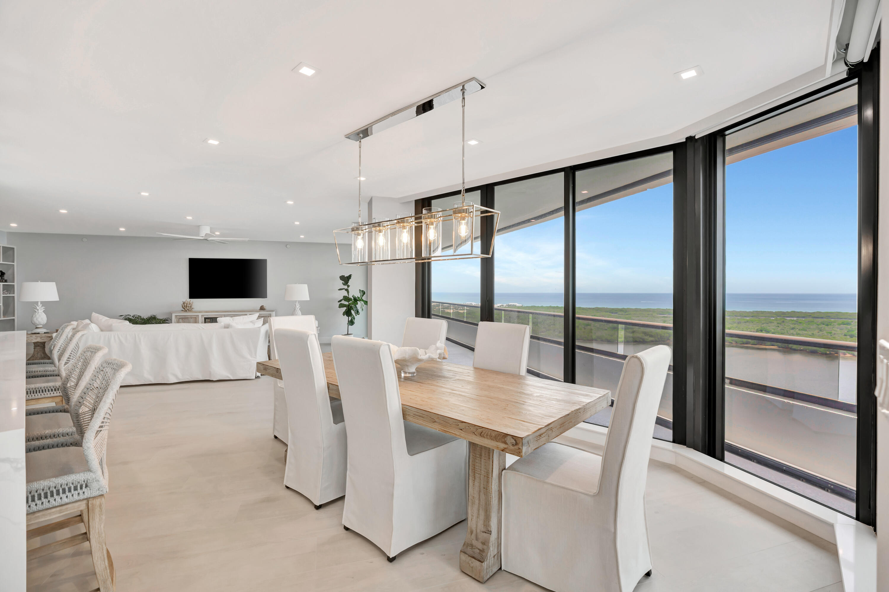 100 Lakeshore Drive 2153