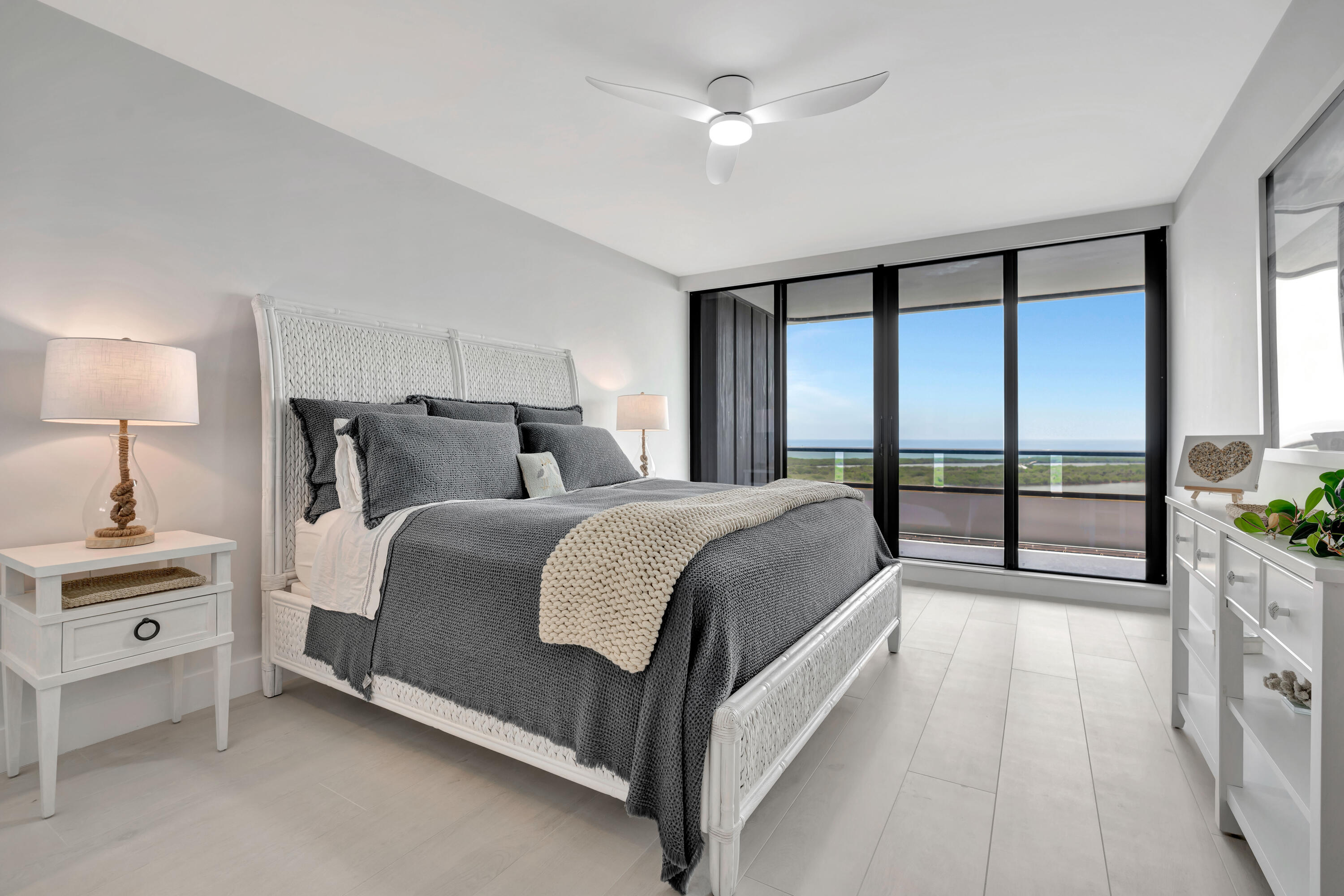 100 Lakeshore Drive 2153
