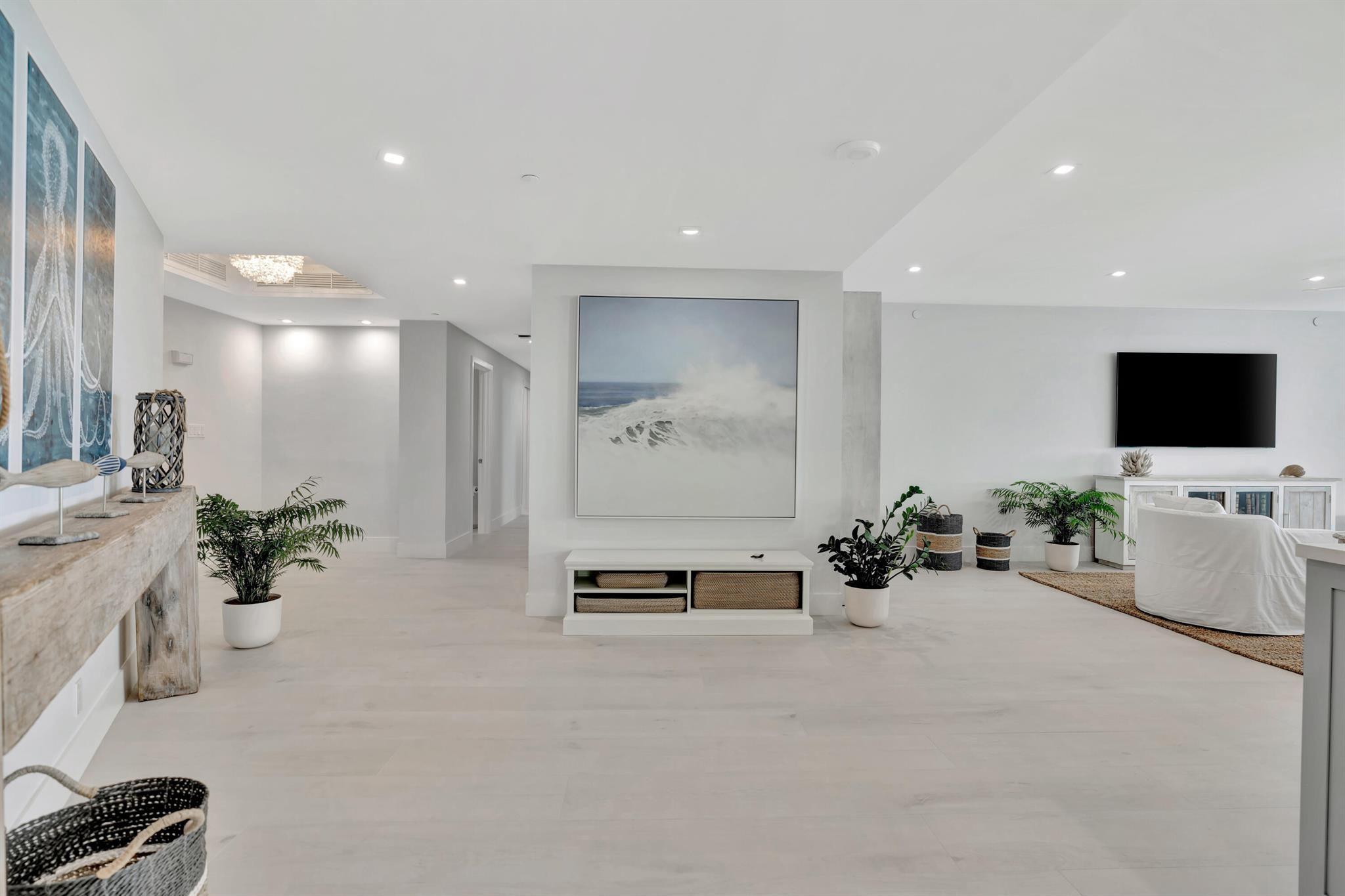 100 Lakeshore Drive 2153