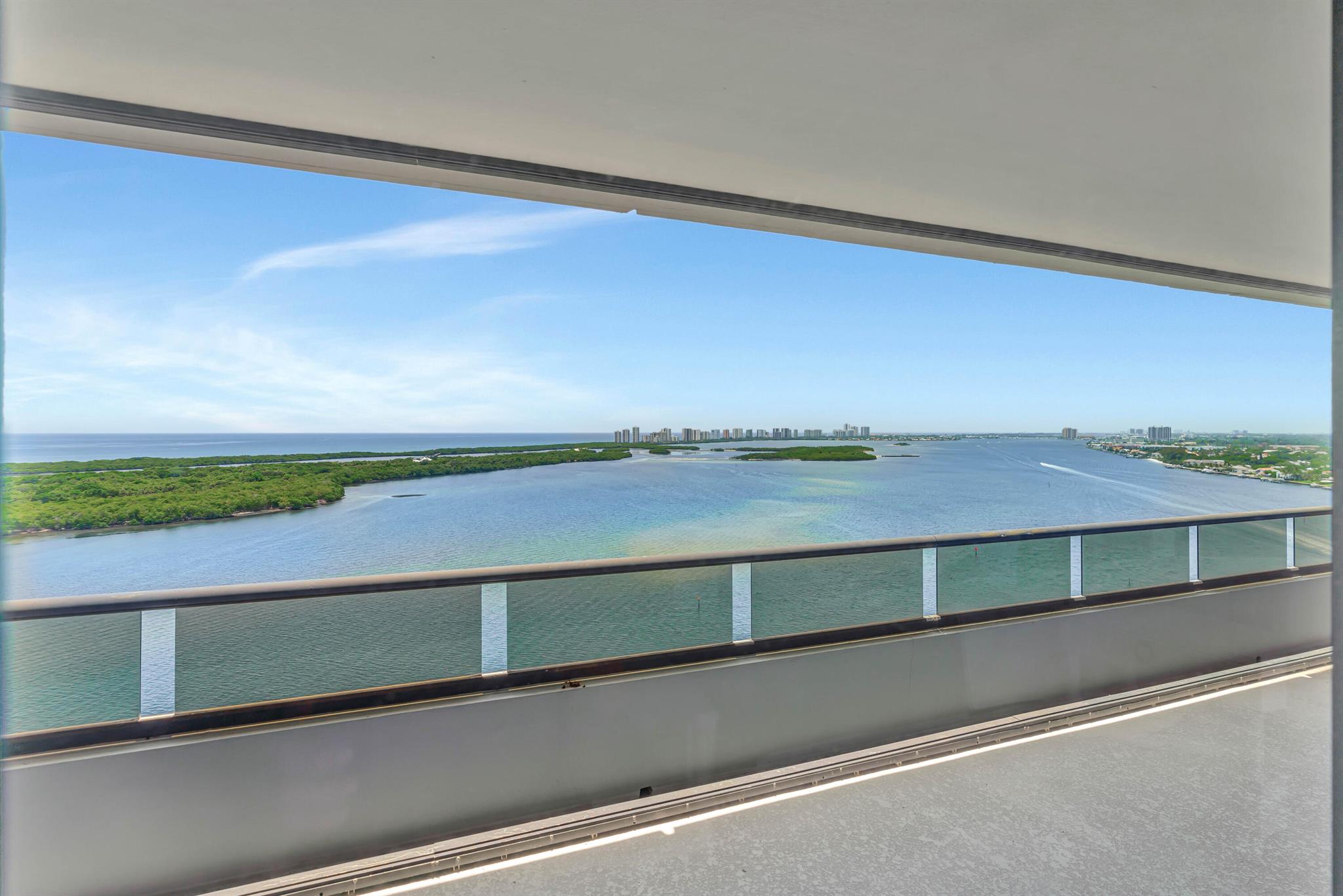 100 Lakeshore Drive 2153