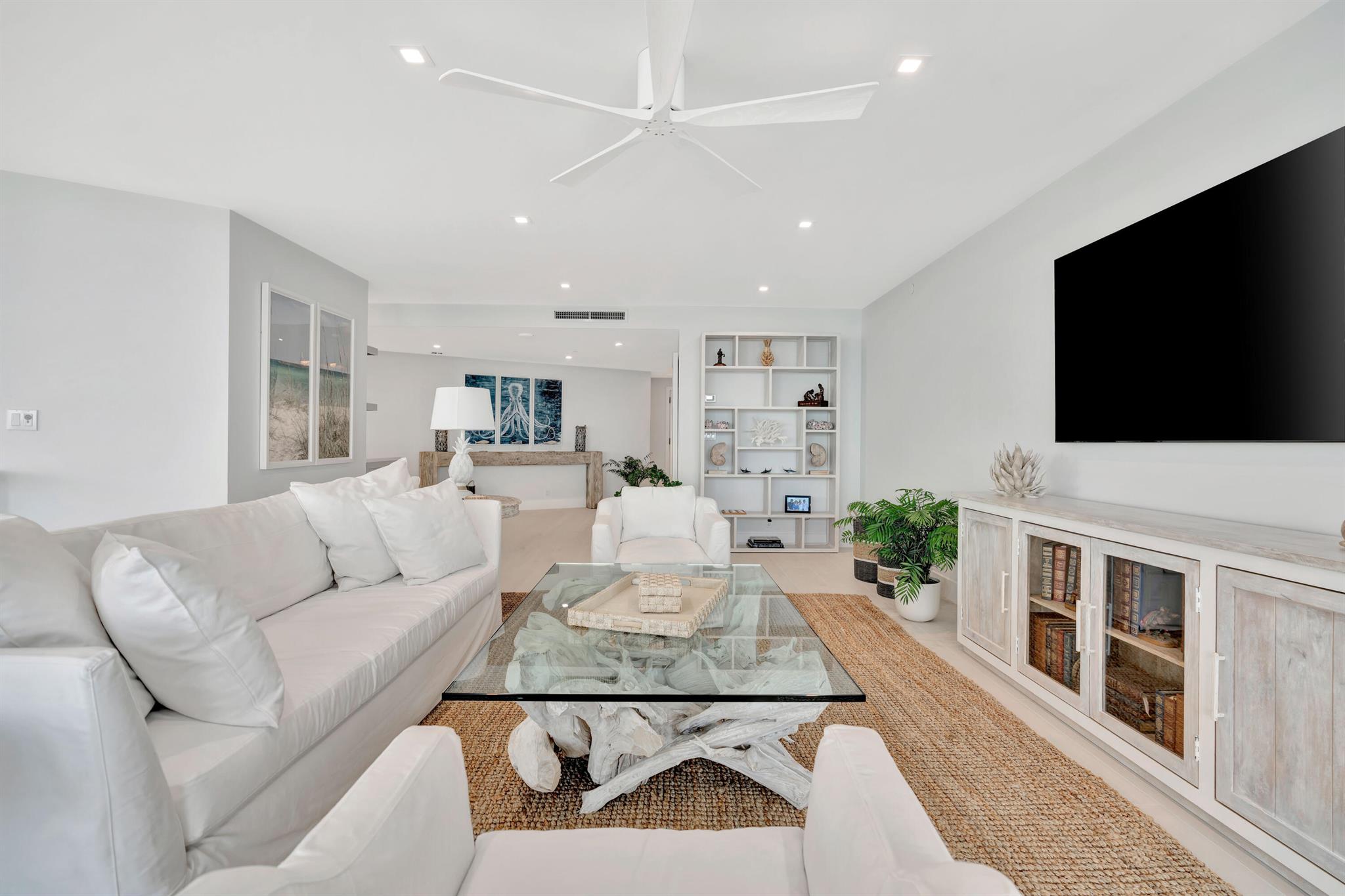 100 Lakeshore Drive 2153