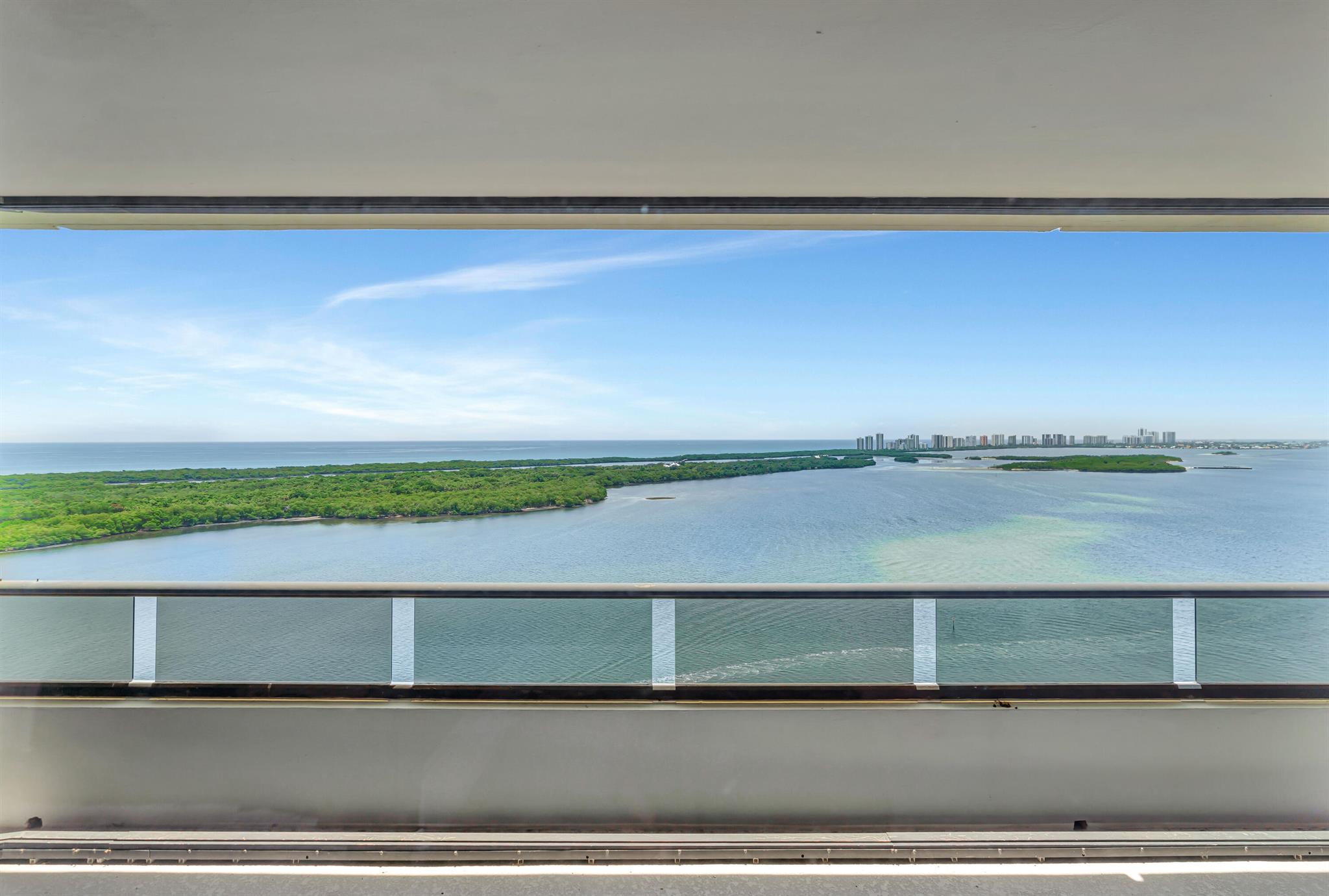 100 Lakeshore Drive 2153