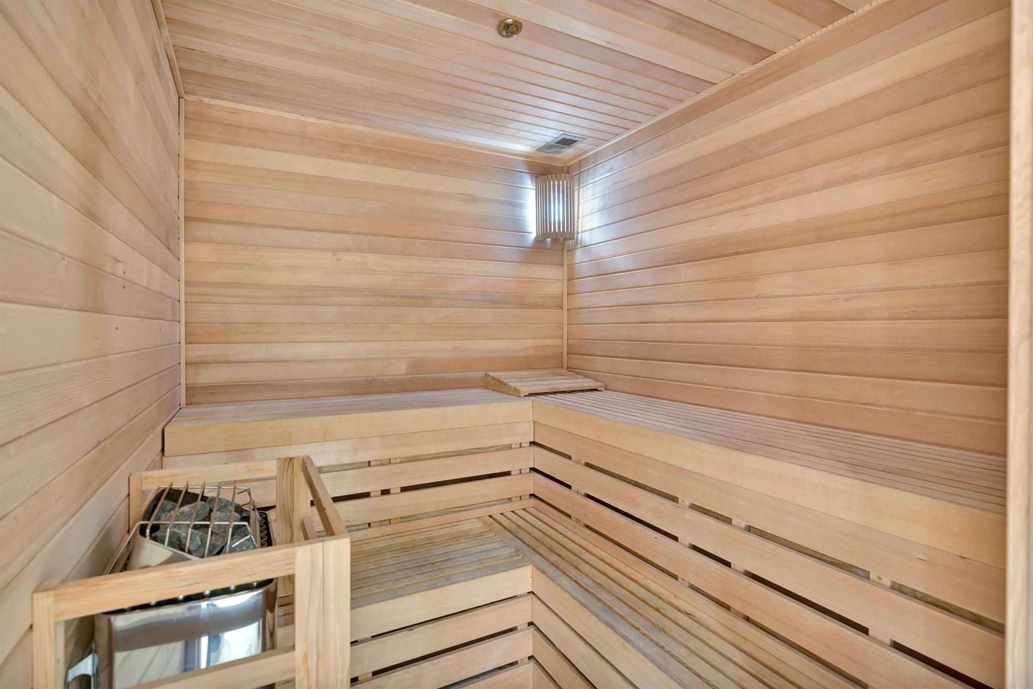 100 Lakeshore Drive 2153