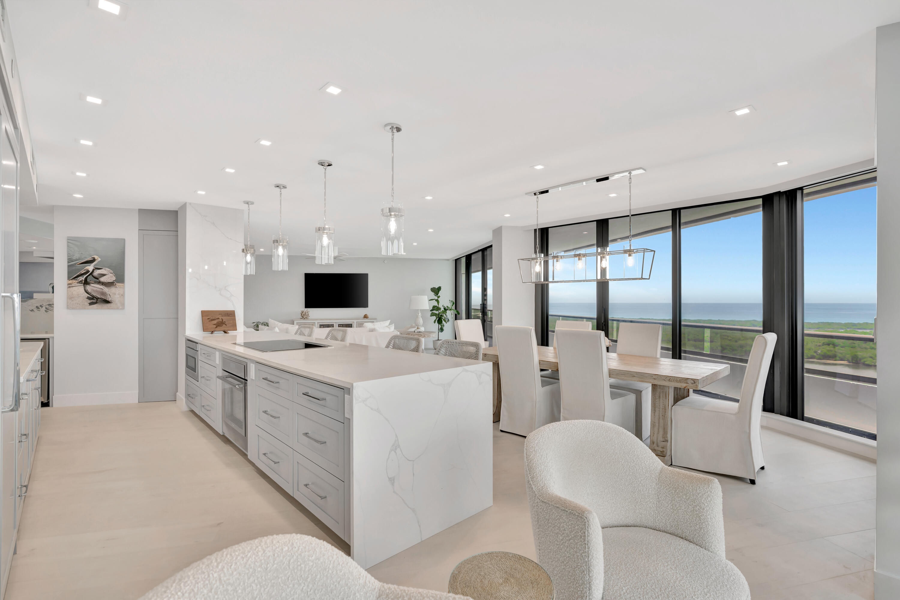 100 Lakeshore Drive 2153