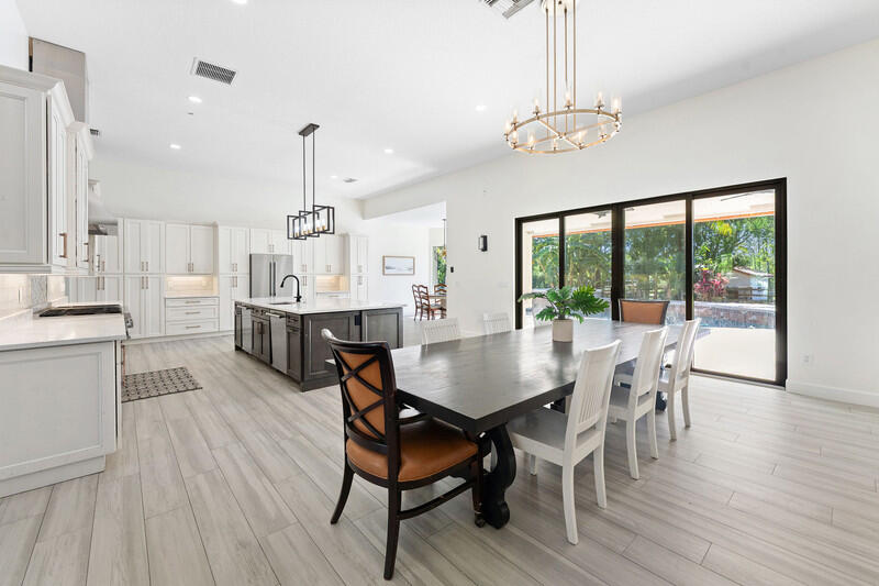 11516 Hawk Hollow