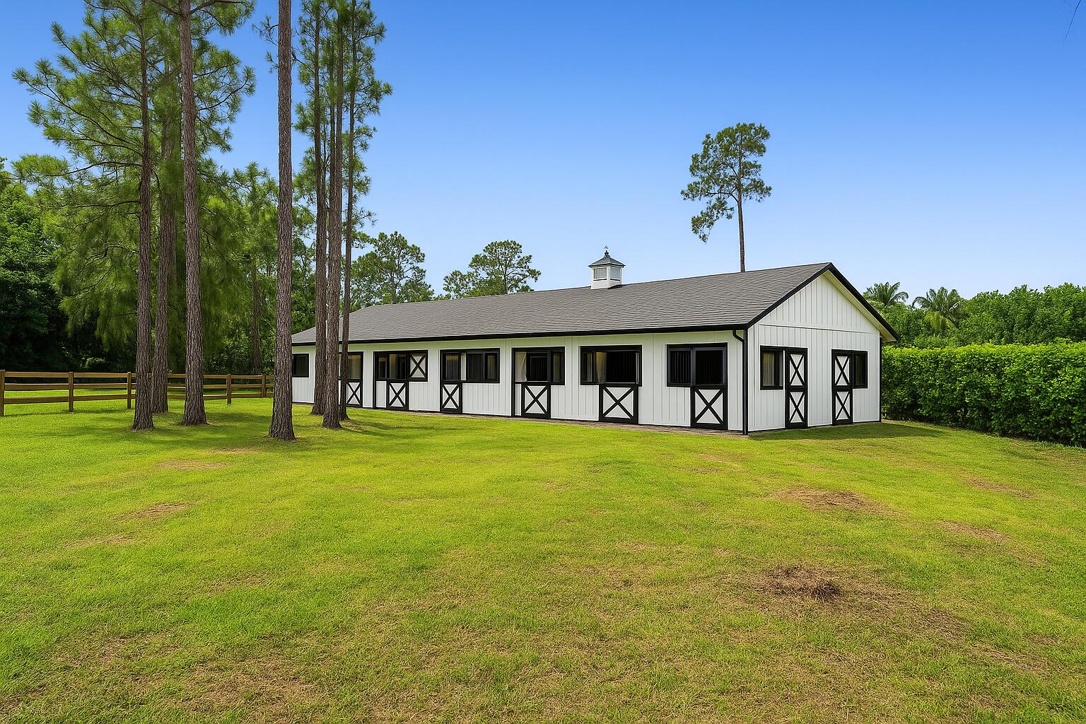 11516 Hawk Hollow