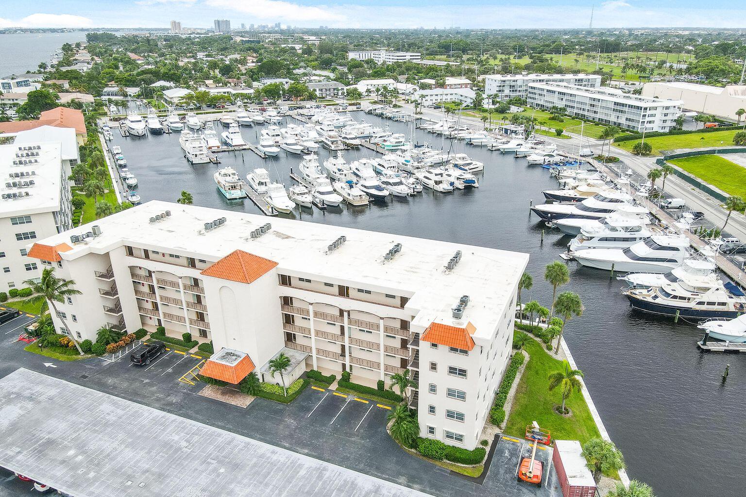 21 Yacht Club Drive 507