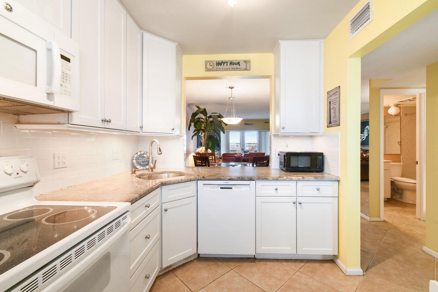 21 Yacht Club Drive 507