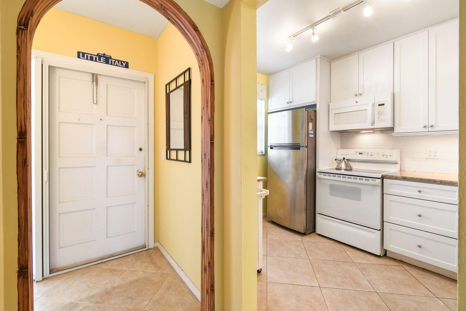 21 Yacht Club Drive 507