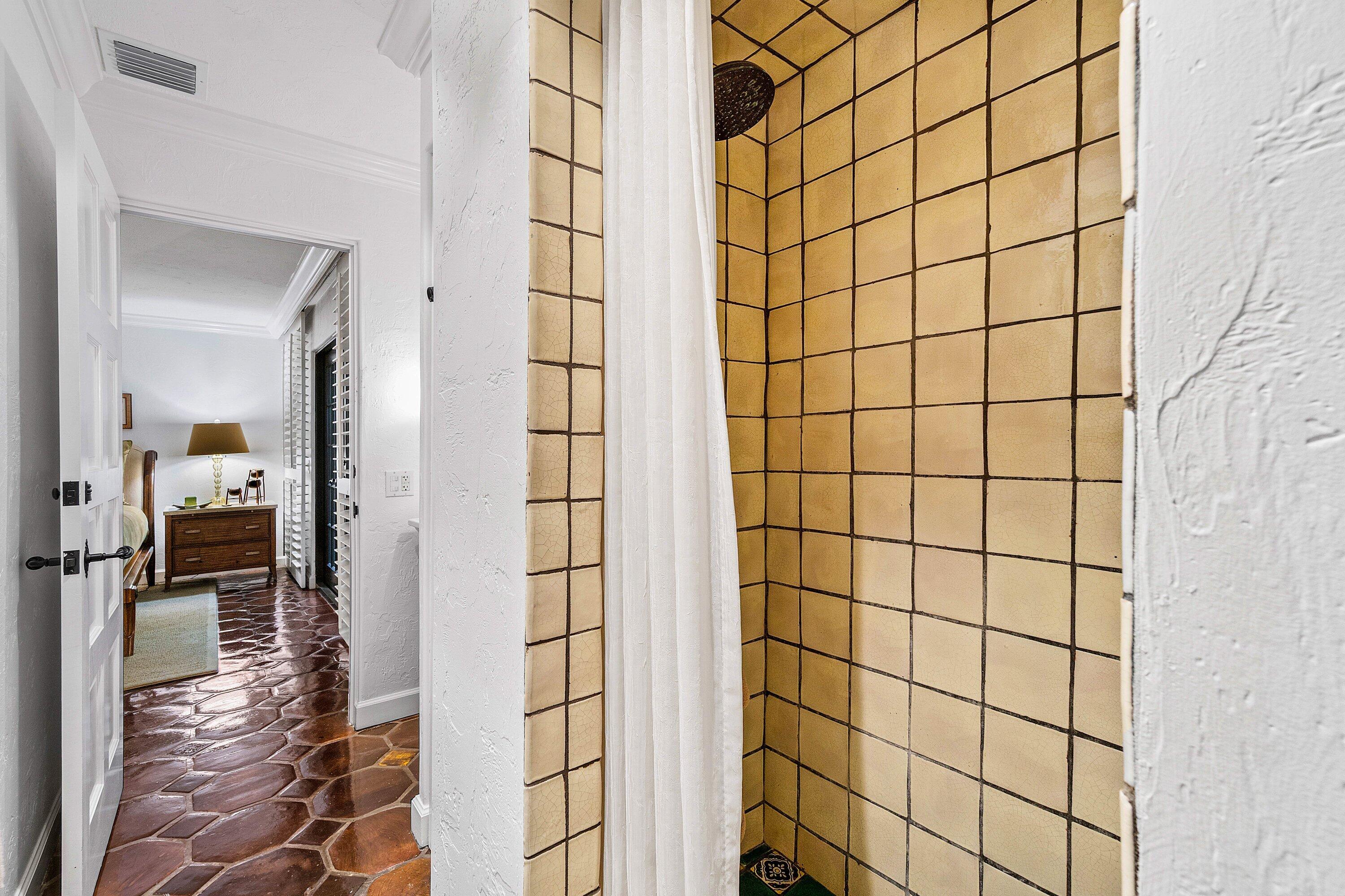 226 Chilean Avenue 1&2