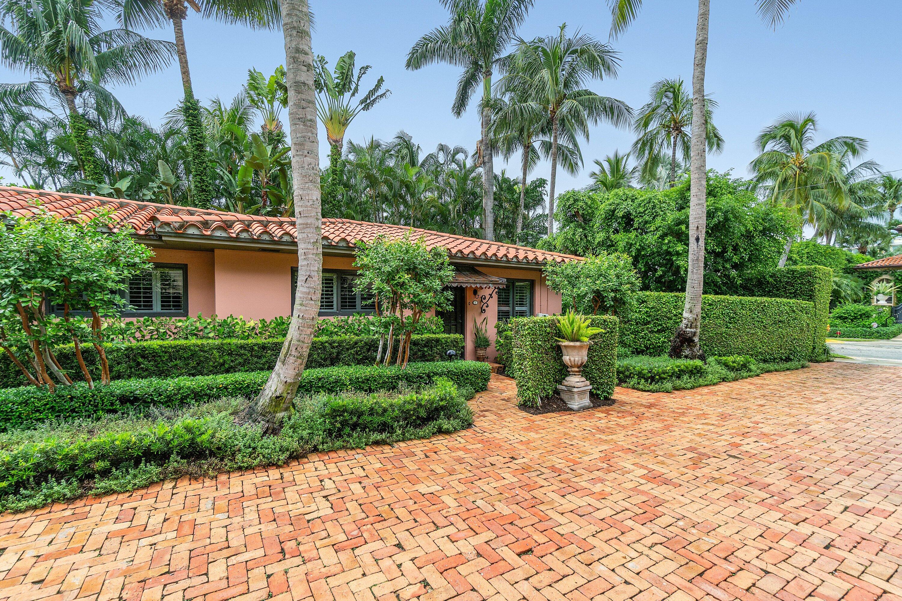 226 Chilean Avenue 1&2