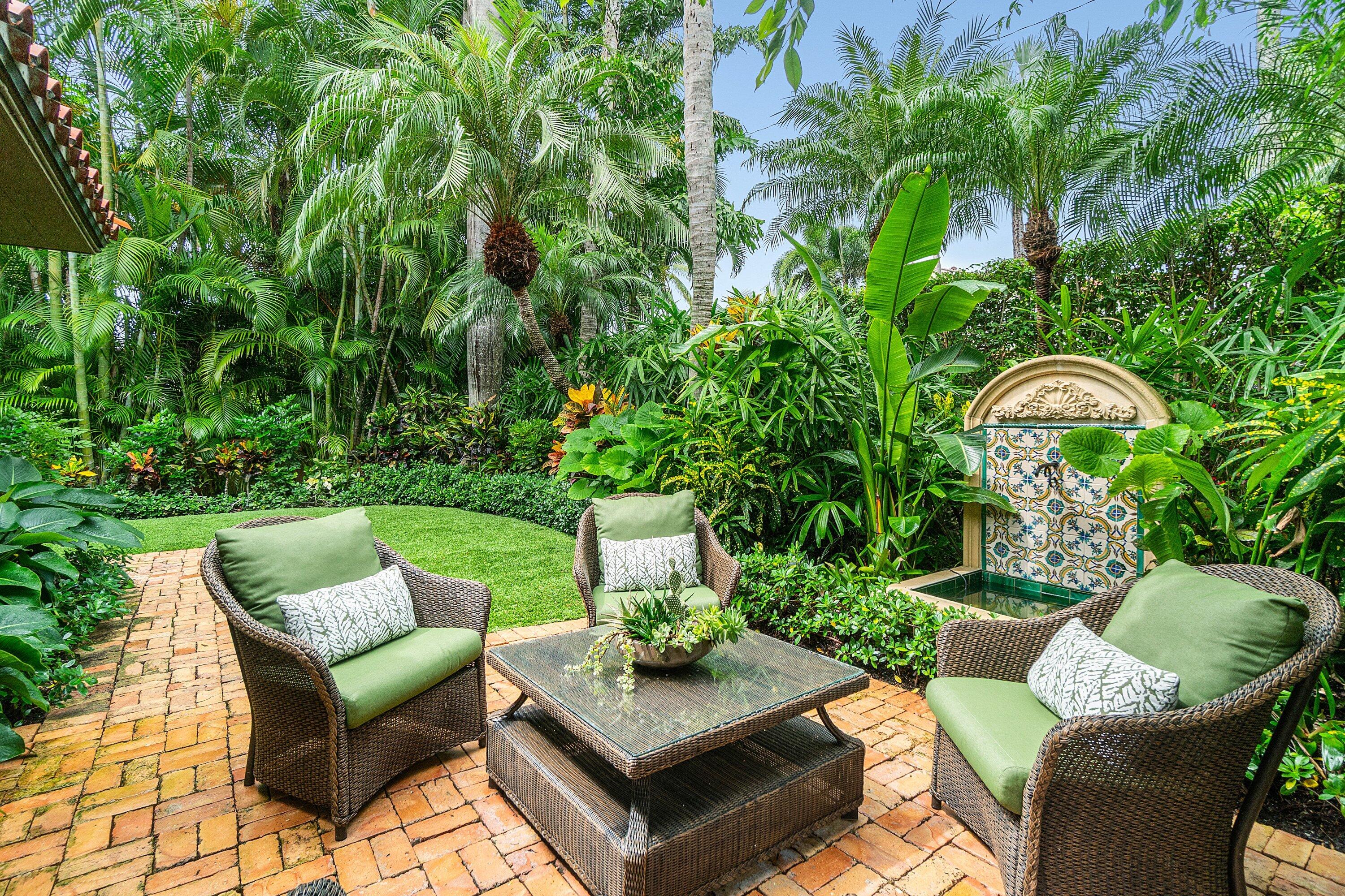 226 Chilean Avenue 1&2