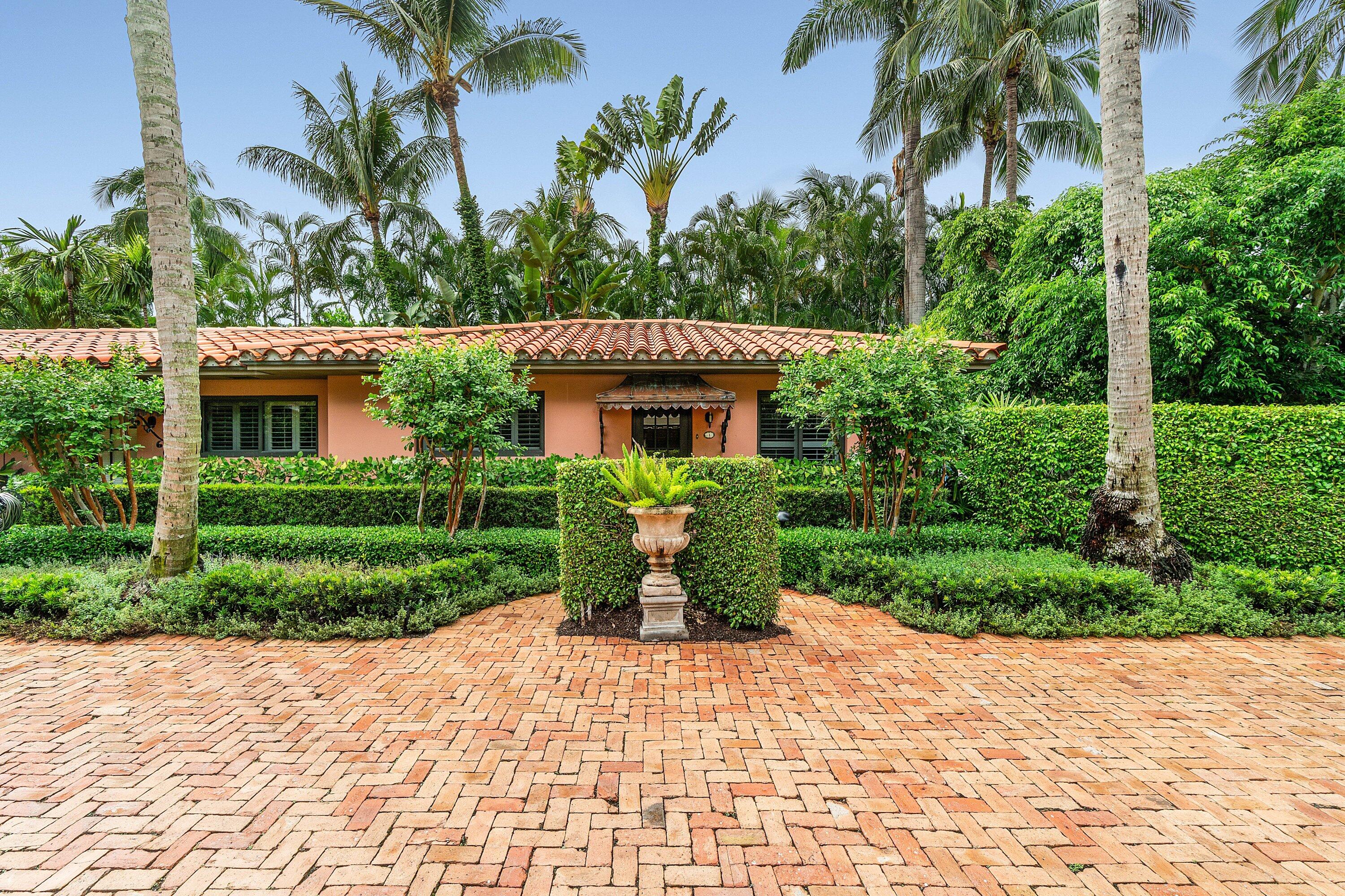 226 Chilean Avenue 1&2