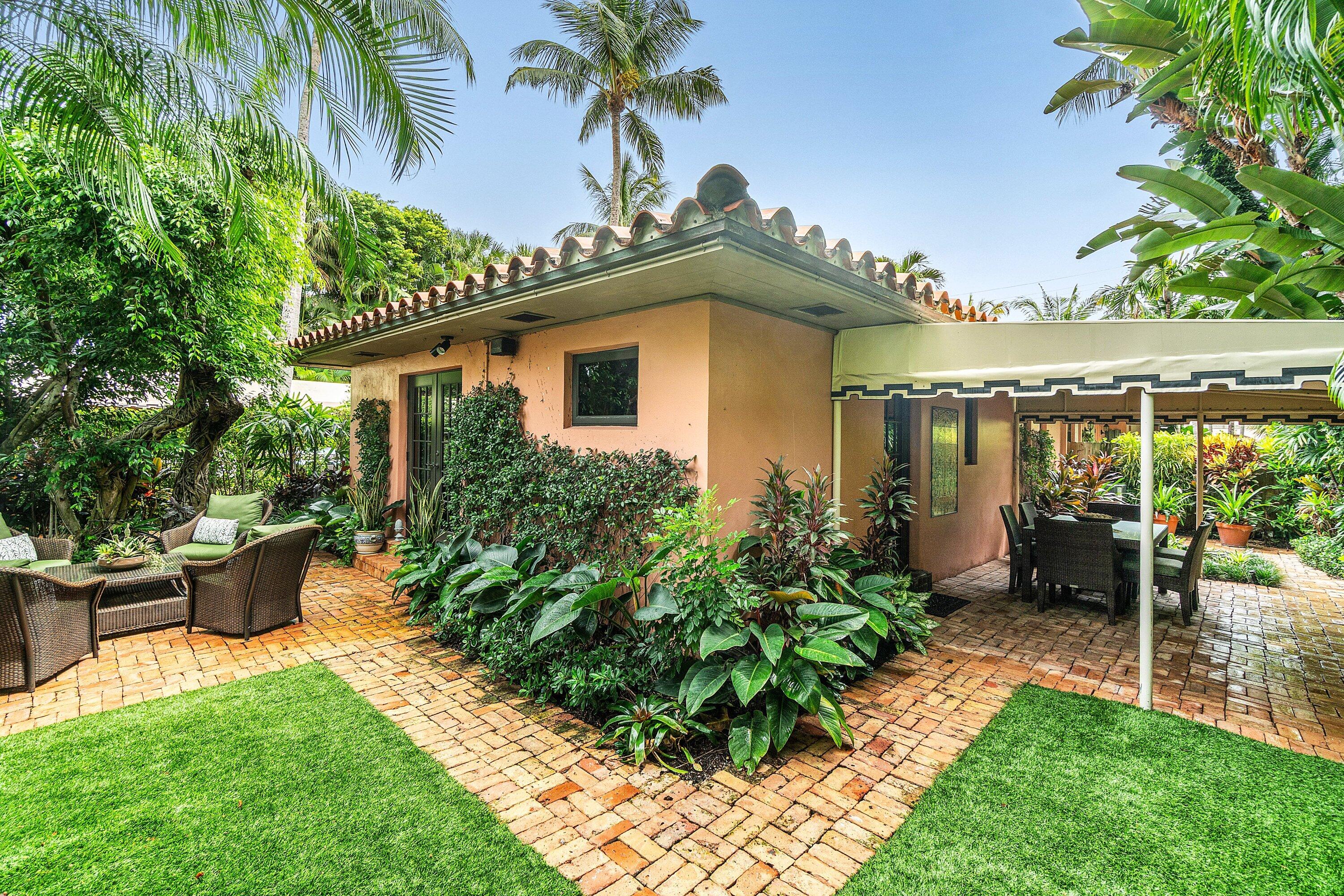 226 Chilean Avenue 1&2