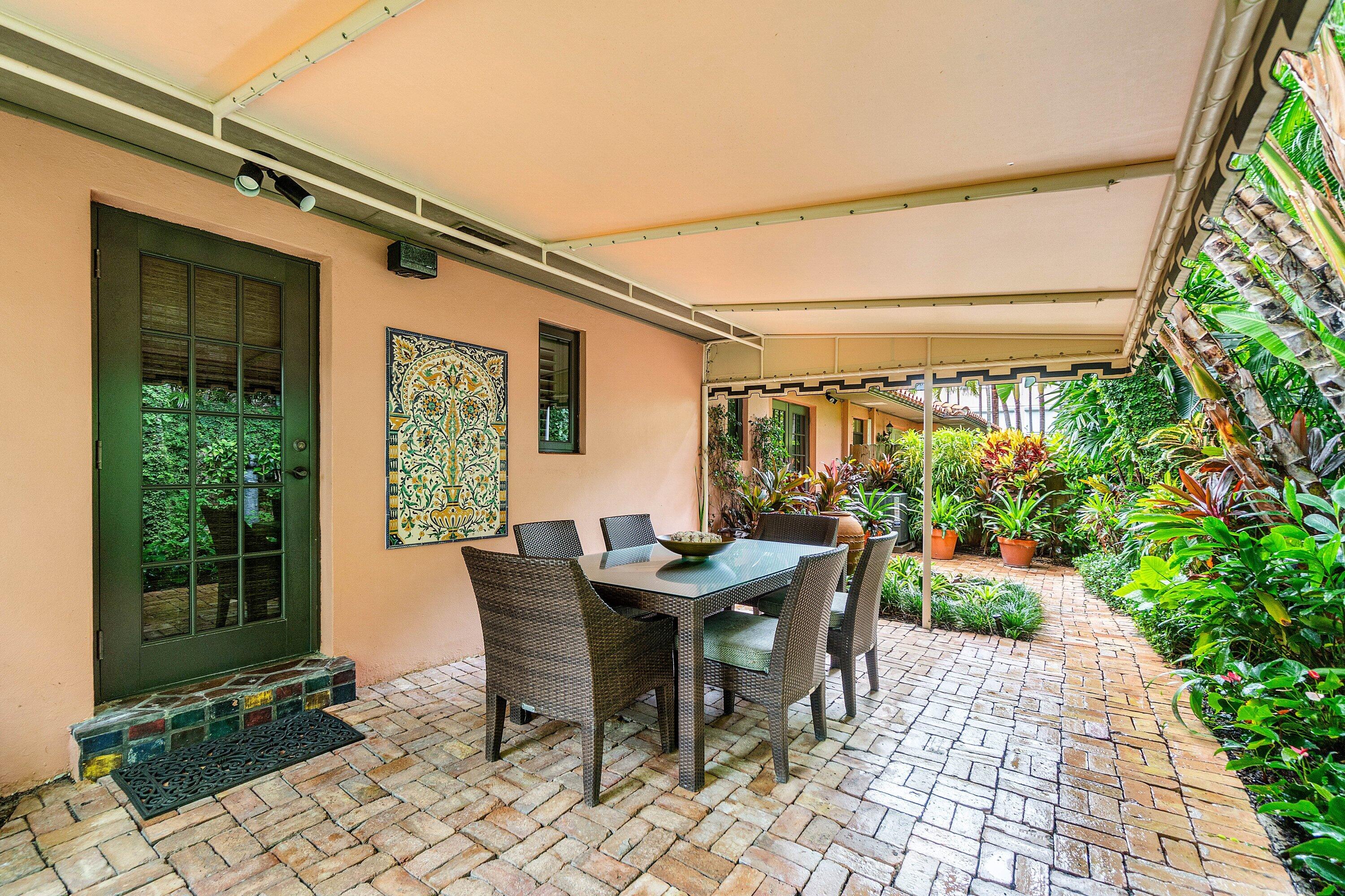 226 Chilean Avenue 1&2