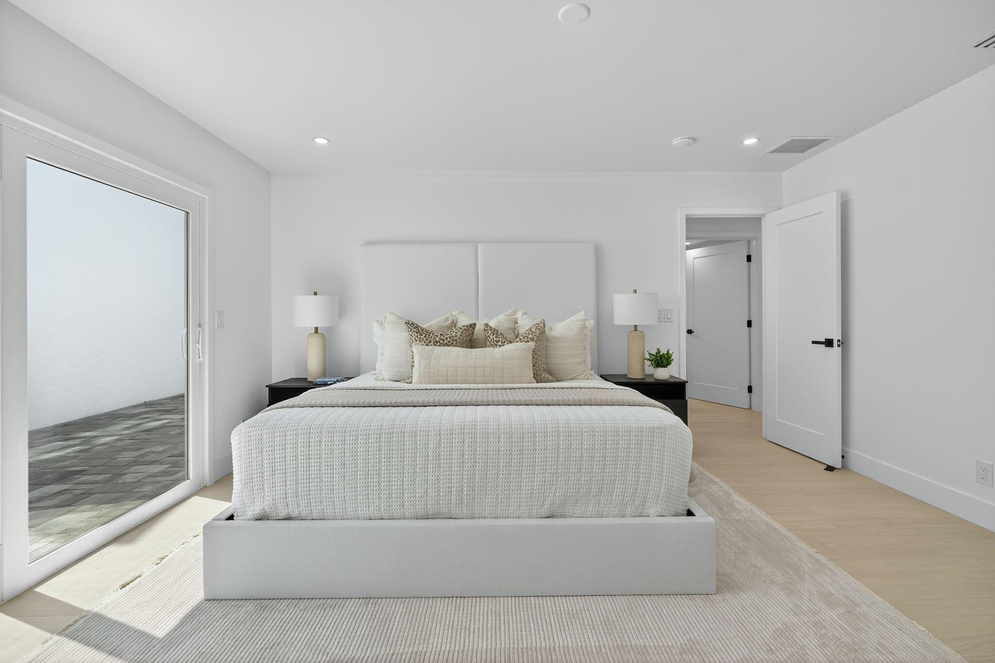 17060 Traverse Circle