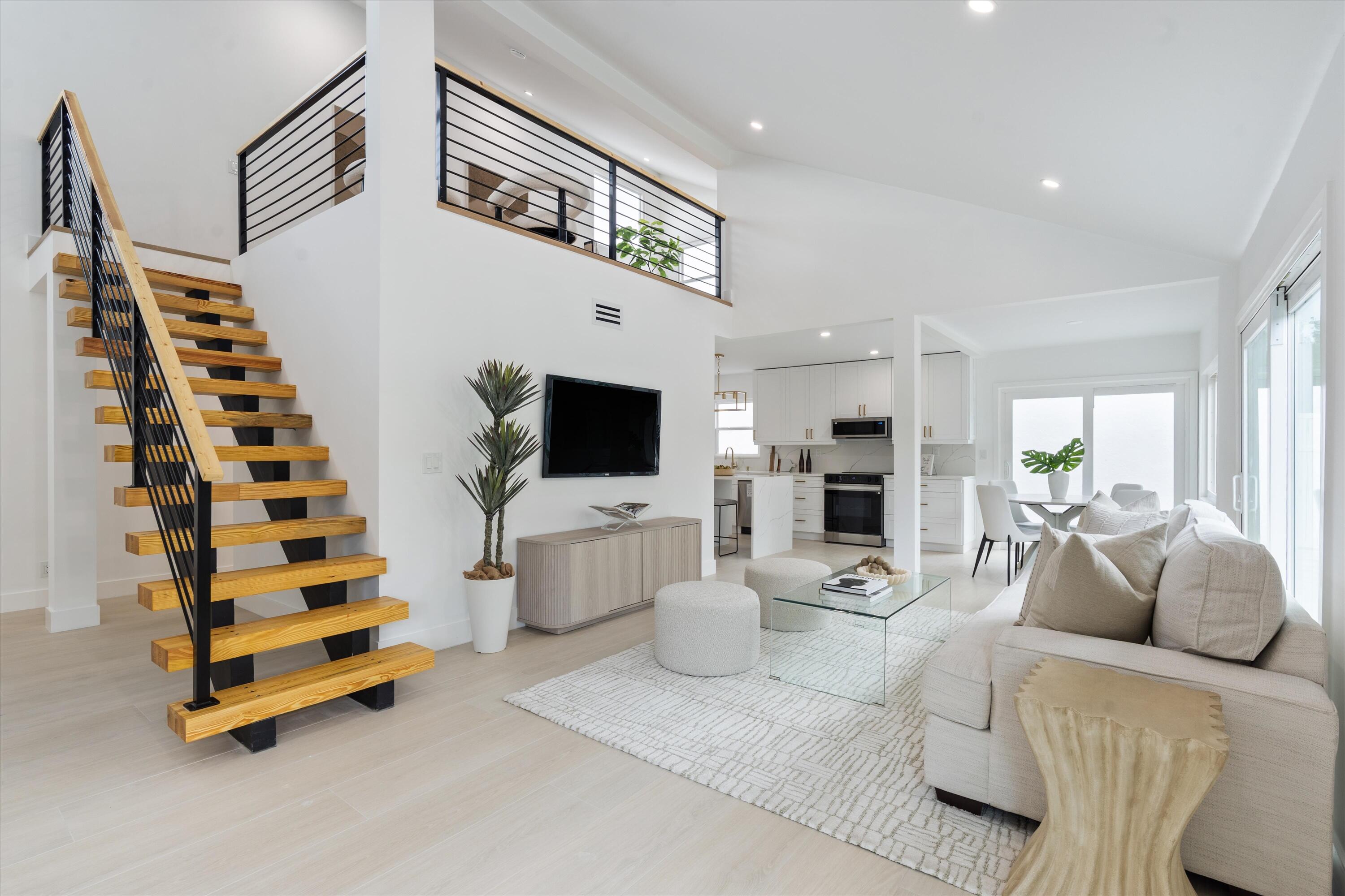 17060 Traverse Circle