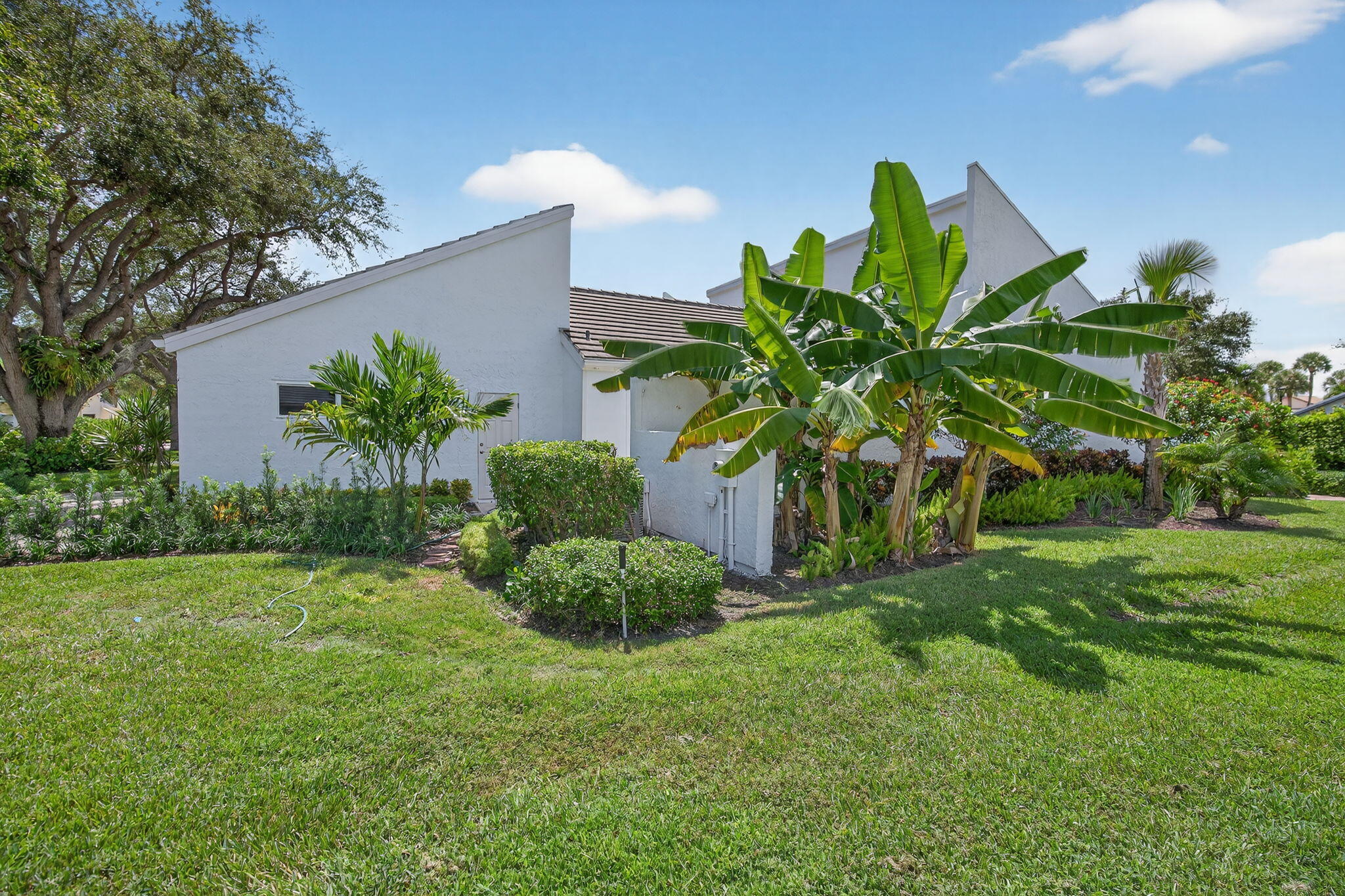 17060 Traverse Circle