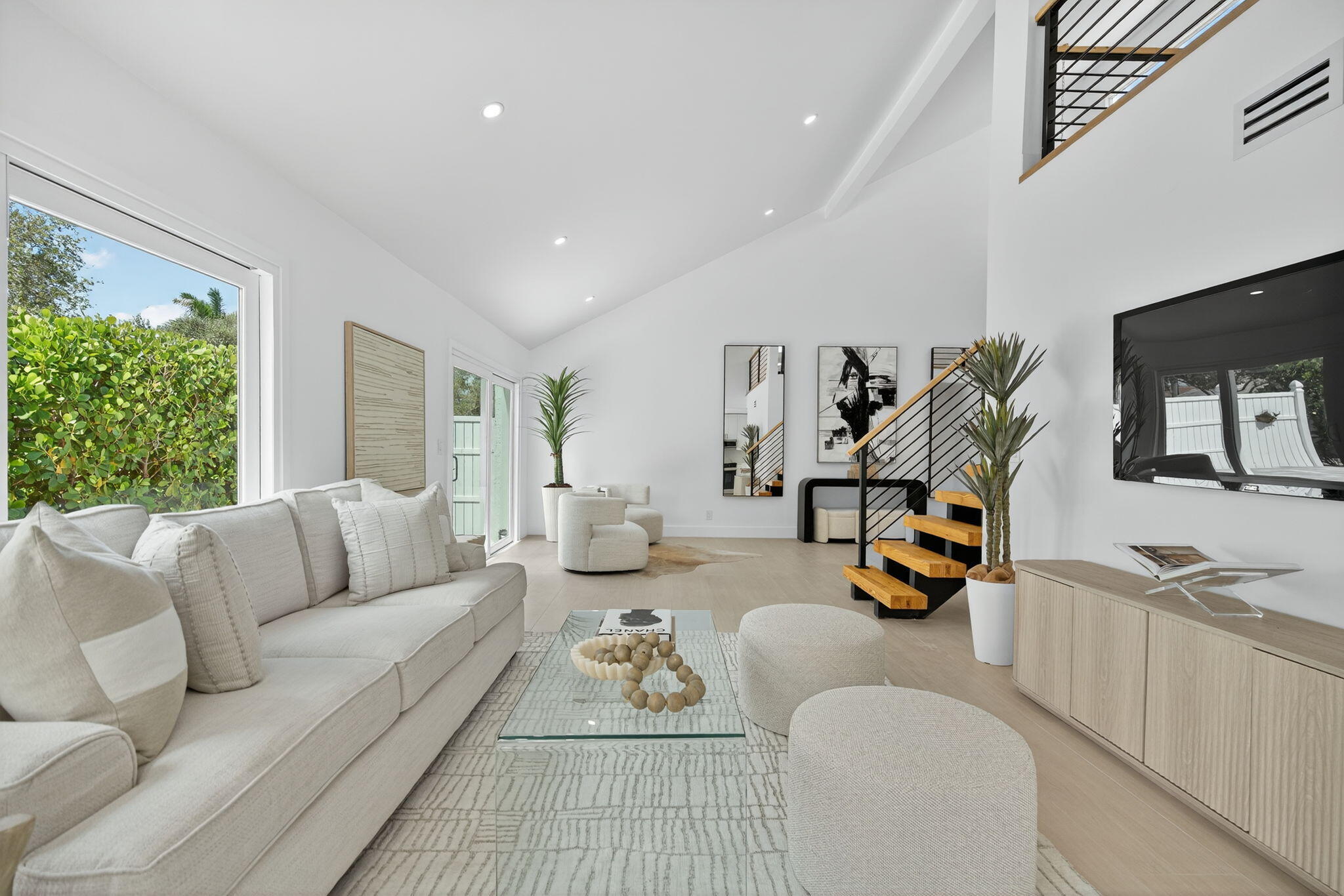 17060 Traverse Circle