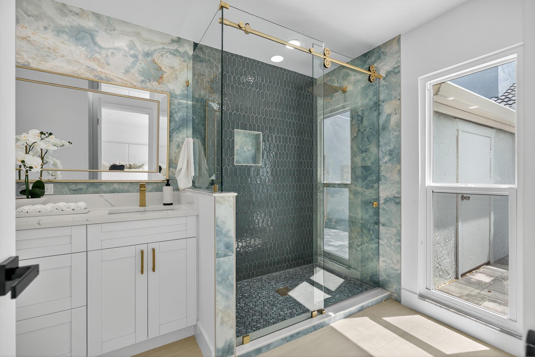 17060 Traverse Circle