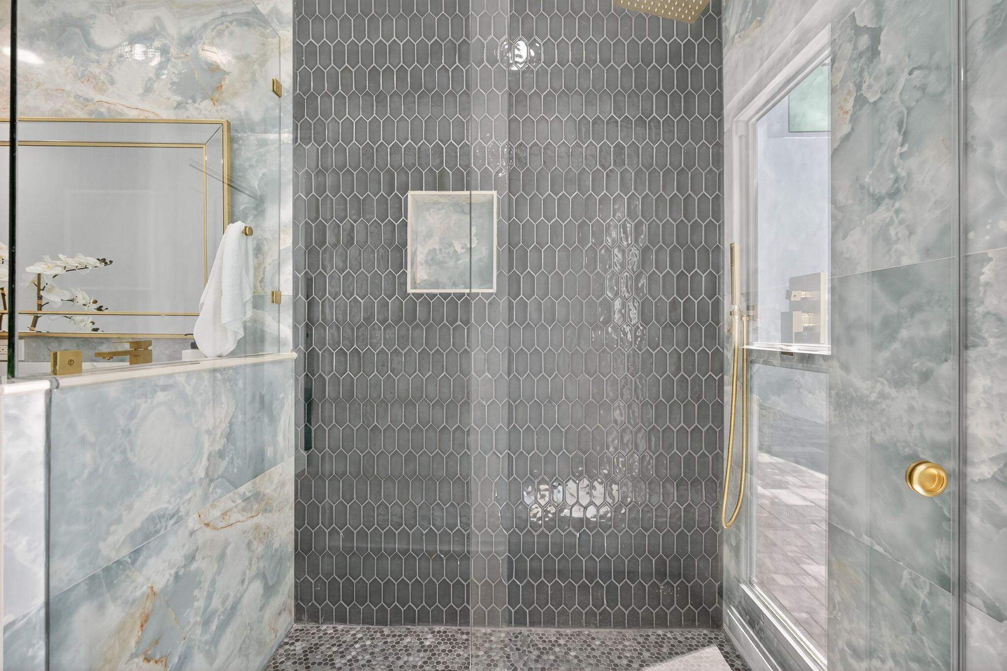 17060 Traverse Circle