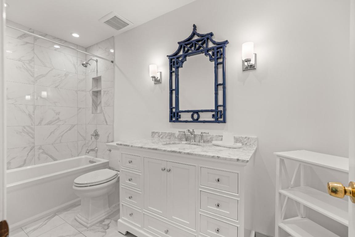 18289 SE Heritage Drive