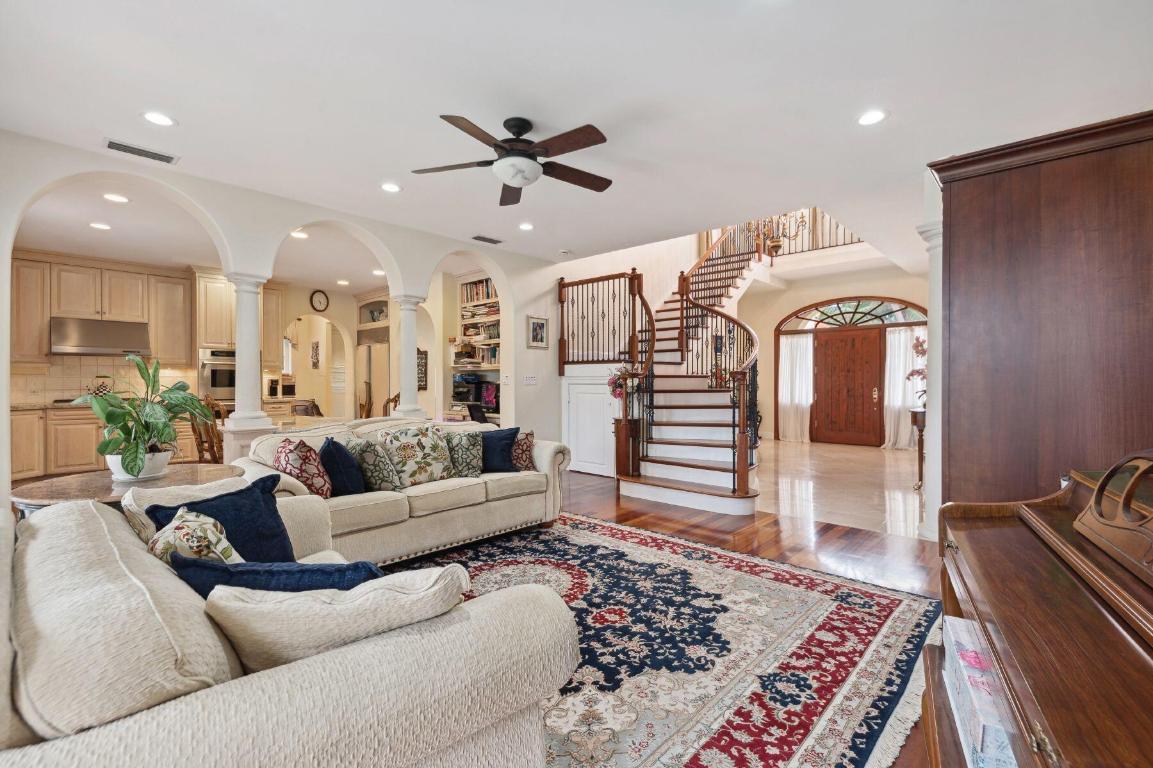 310 N Atlantic Drive, Lantana