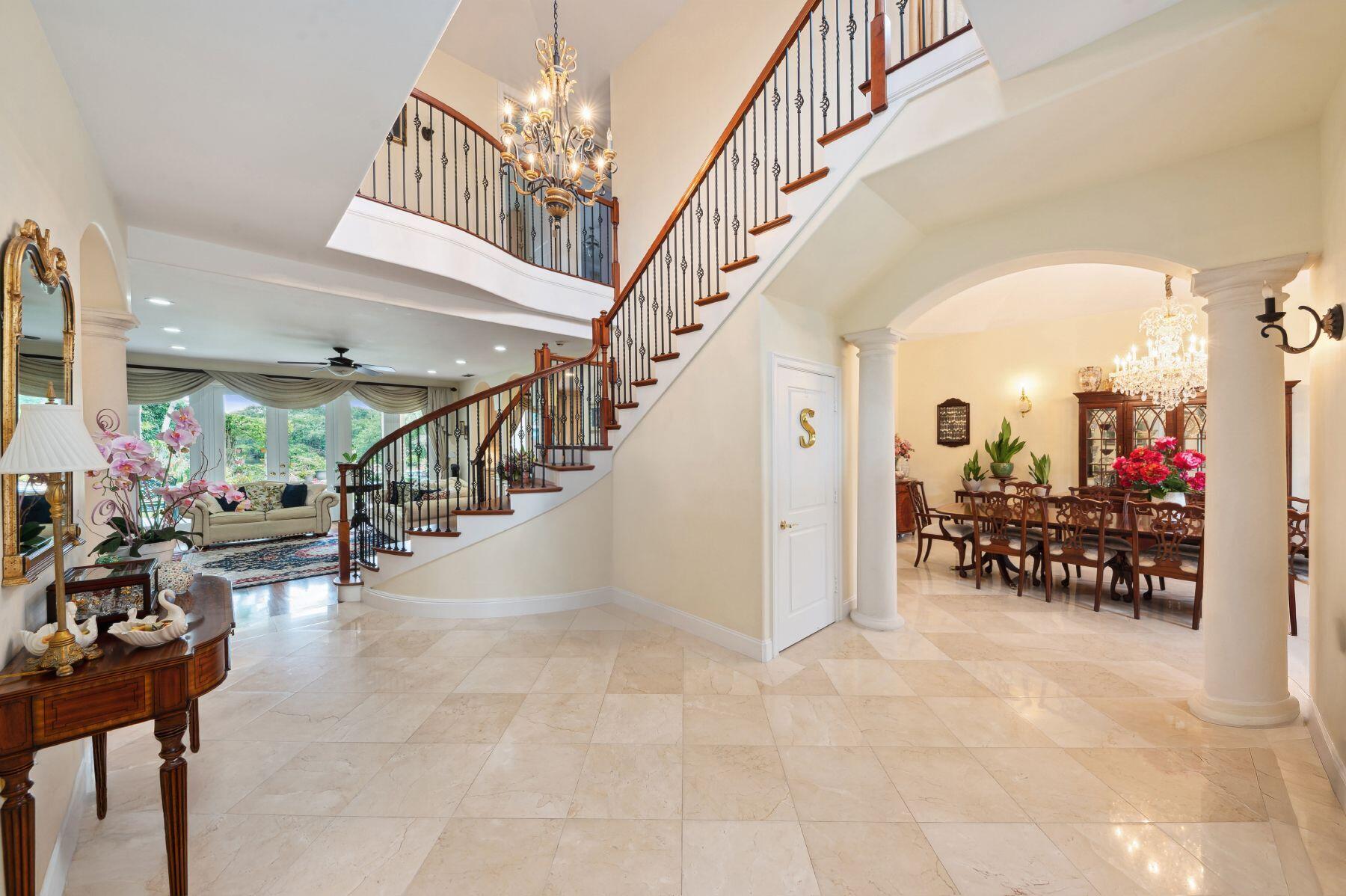 310 N Atlantic Drive, Lantana