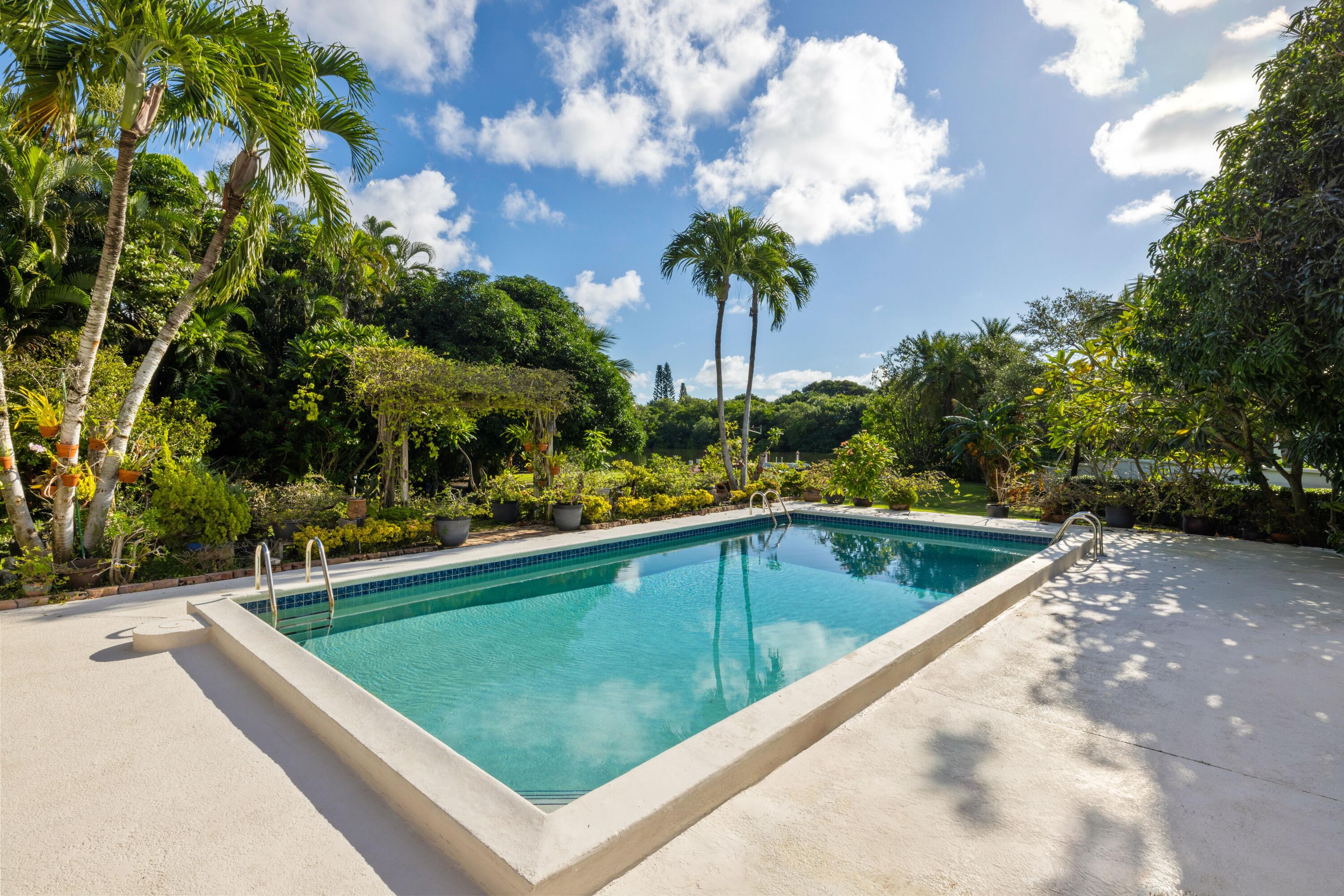 310 N Atlantic Drive, Lantana