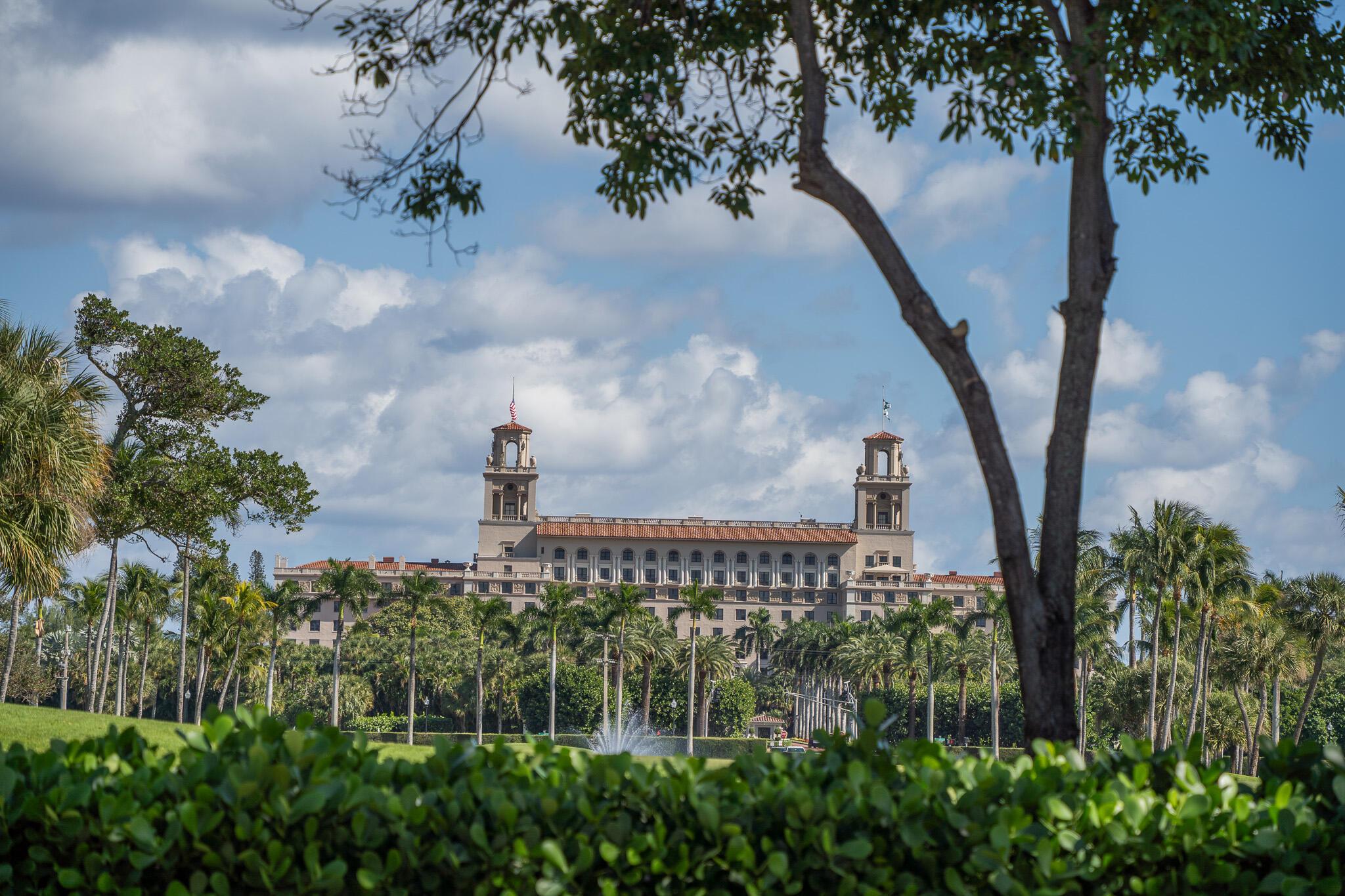 2 N Breakers Row N Ph4