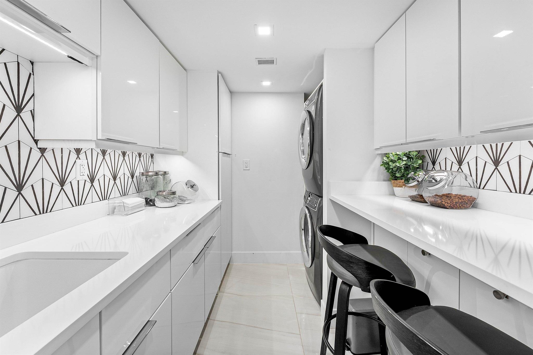 3300 S Ocean Boulevard 401s