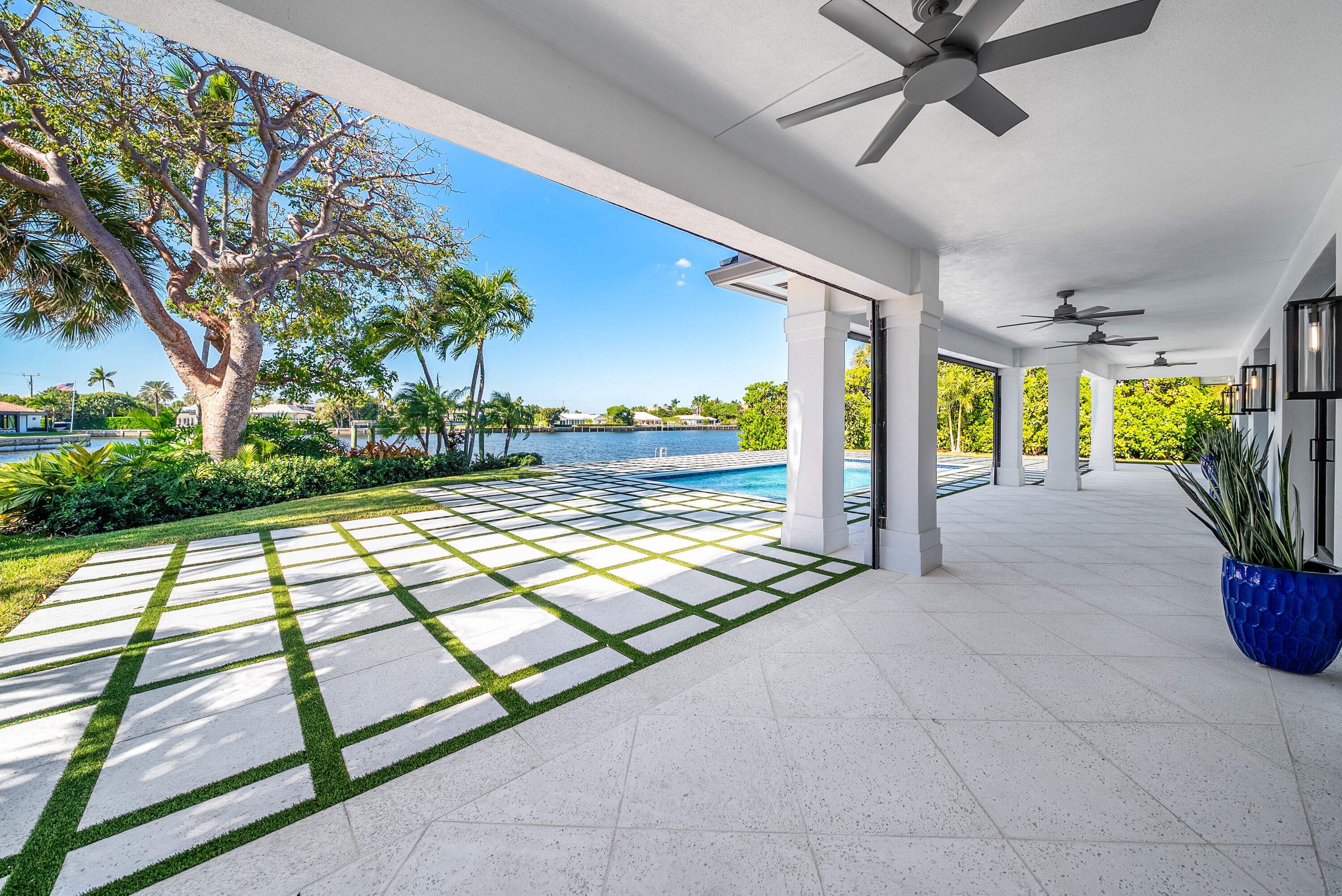 40 Spoonbill Road