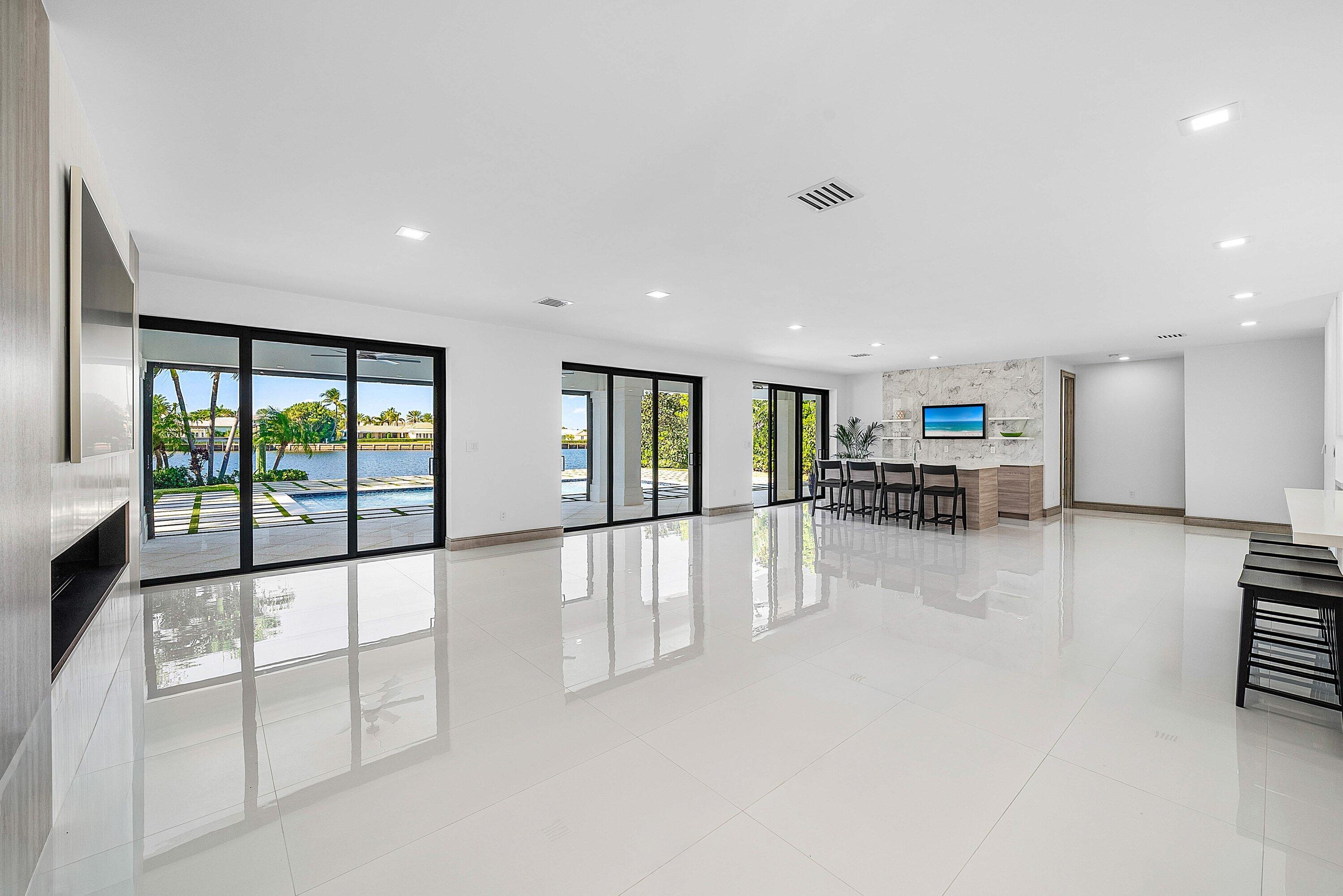 40 Spoonbill Road