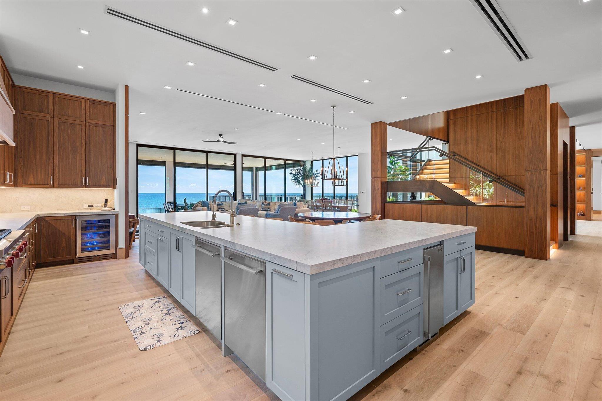 1260 S Ocean Boulevard