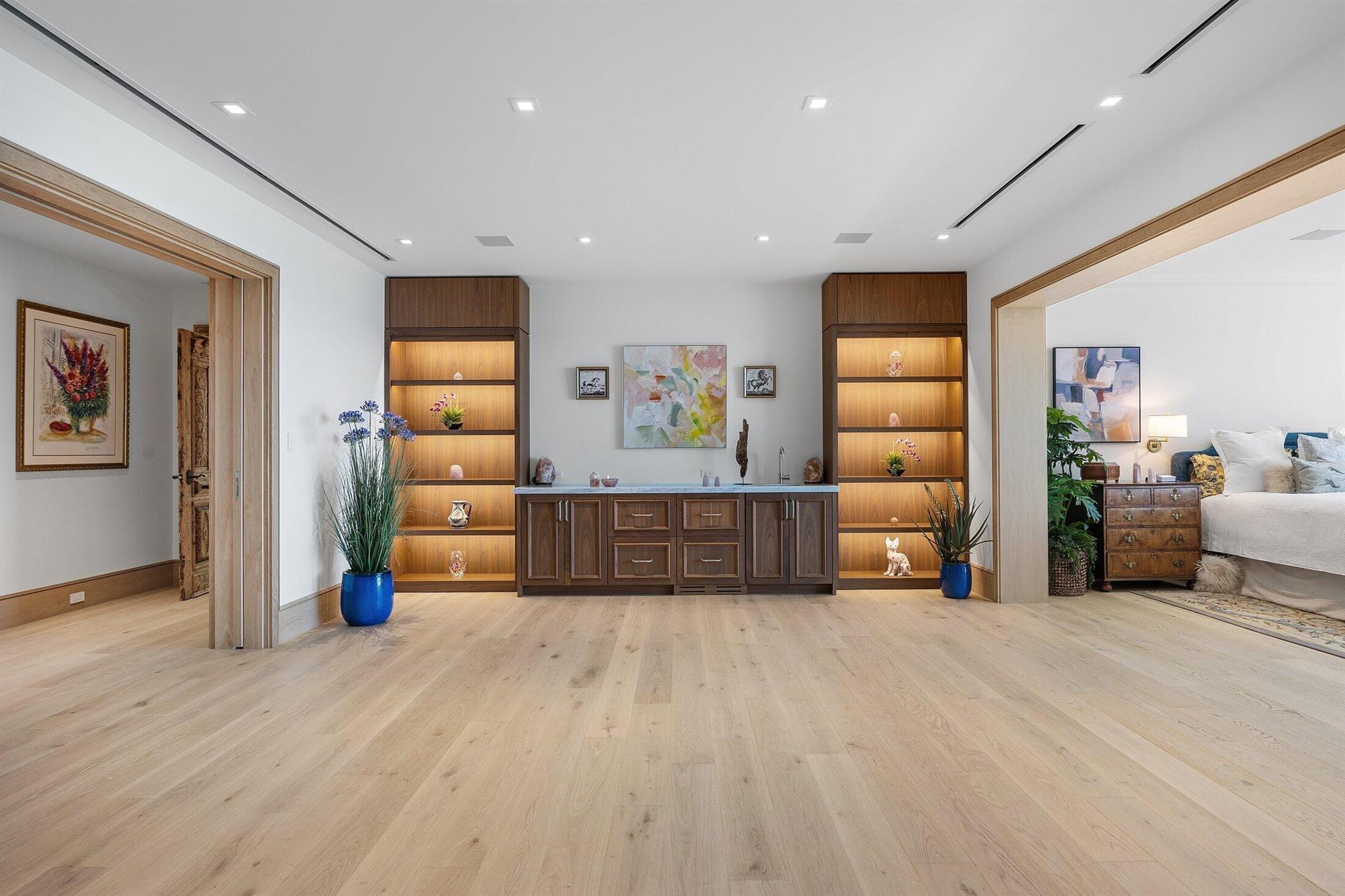 1260 S Ocean Boulevard