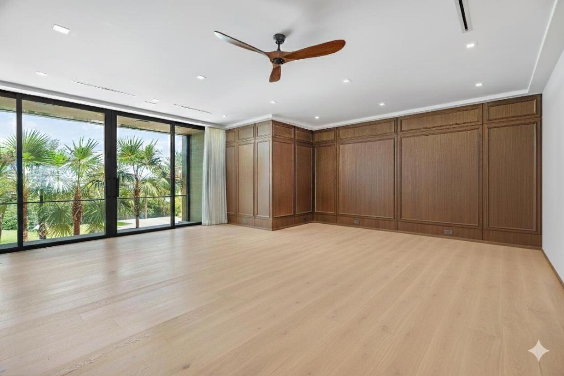 1260 S Ocean Boulevard