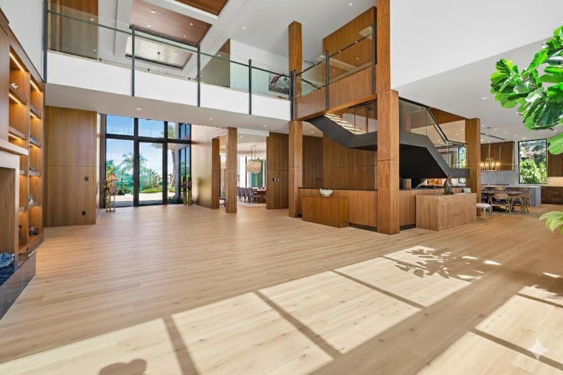 1260 S Ocean Boulevard