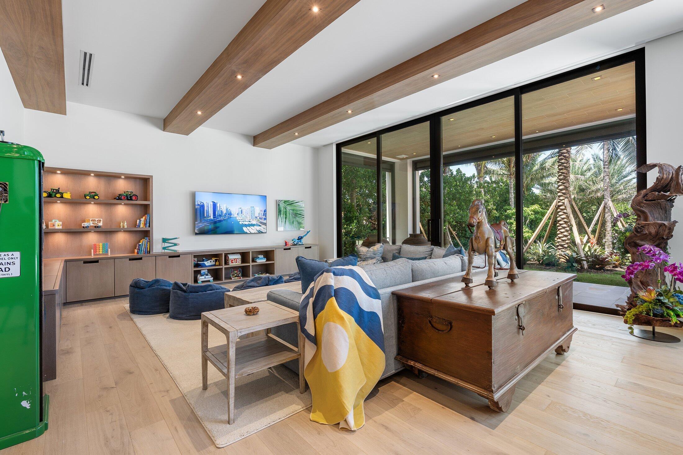 1260 S Ocean Boulevard