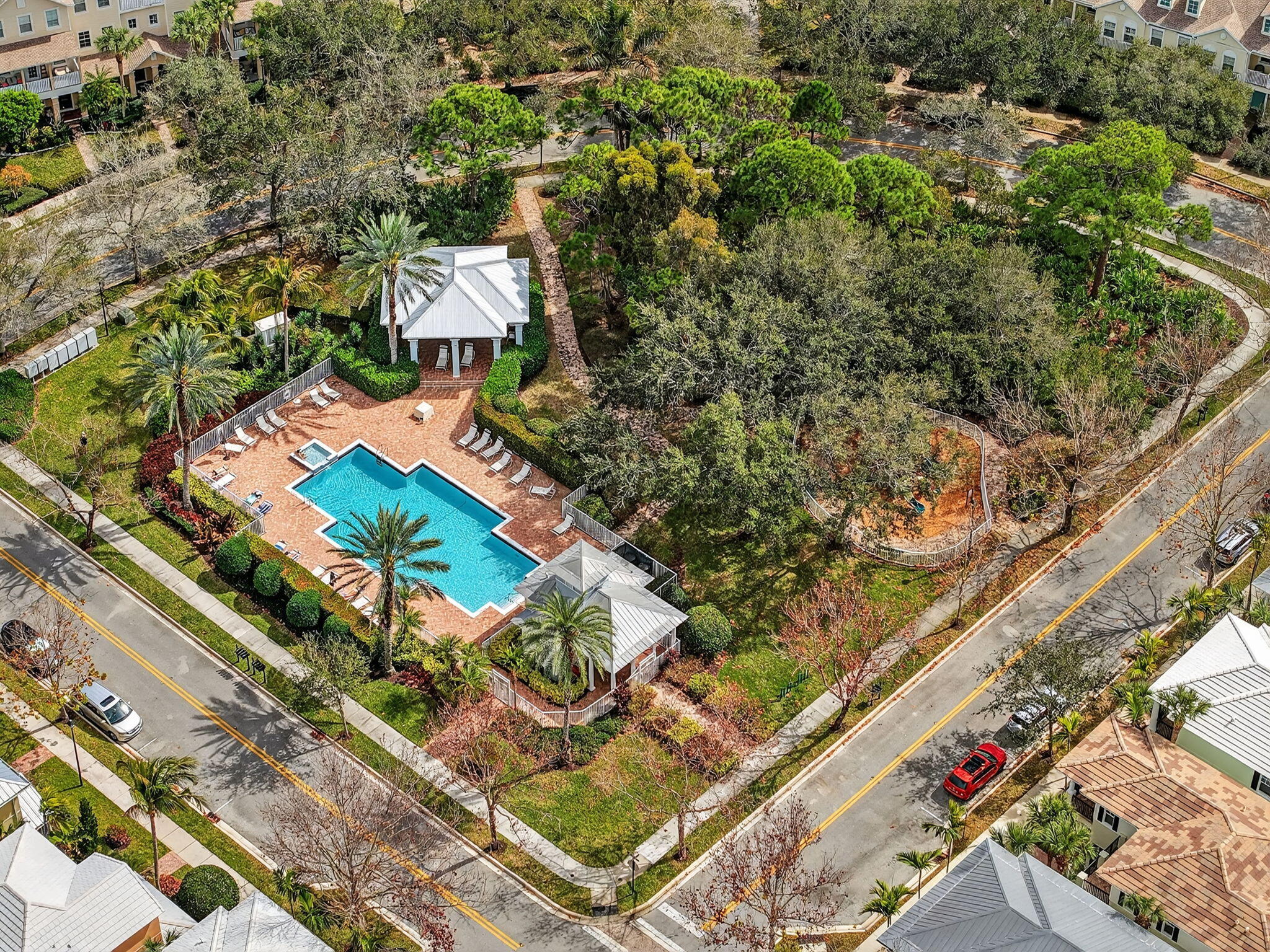 203 E Thatch Palm Circle