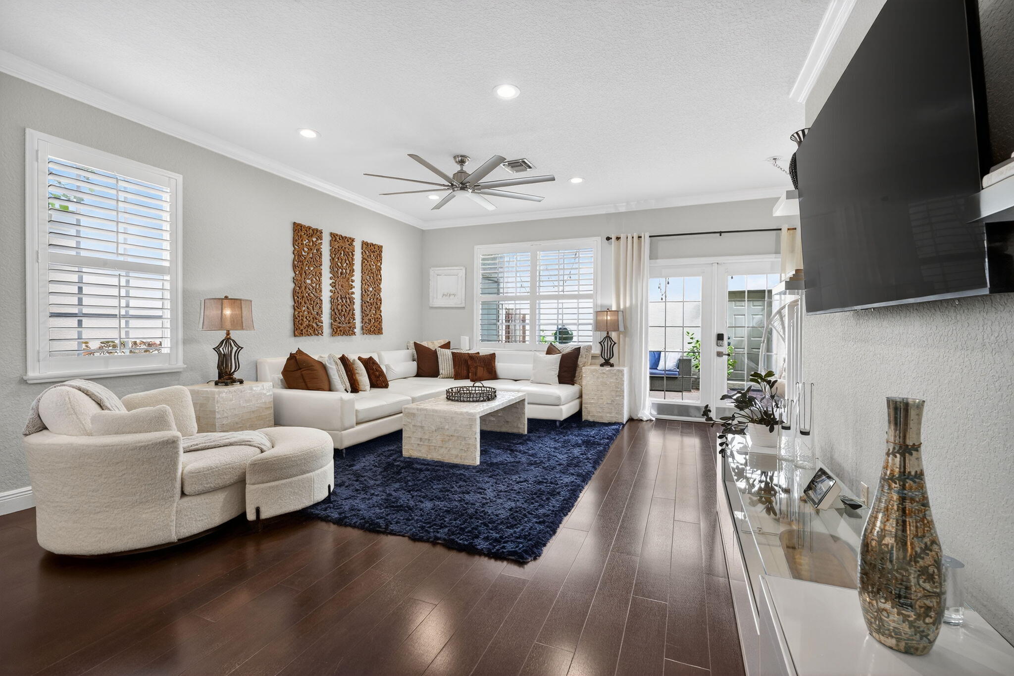 203 E Thatch Palm Circle