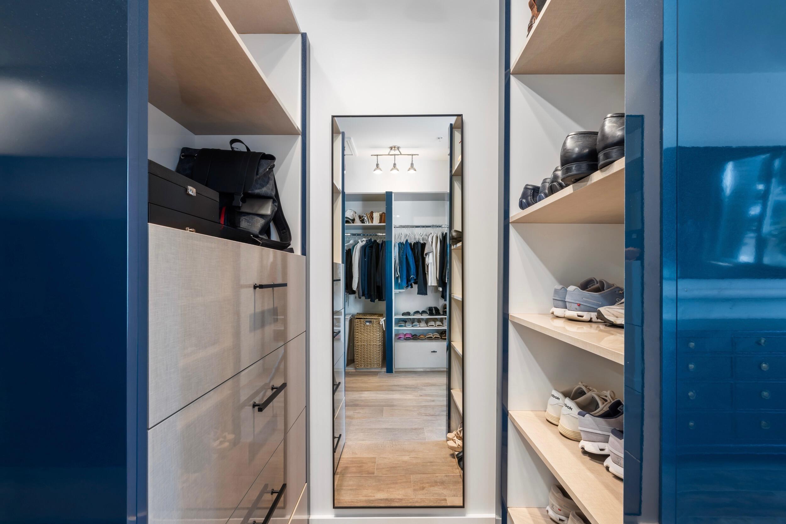 3041 Waterside Circle