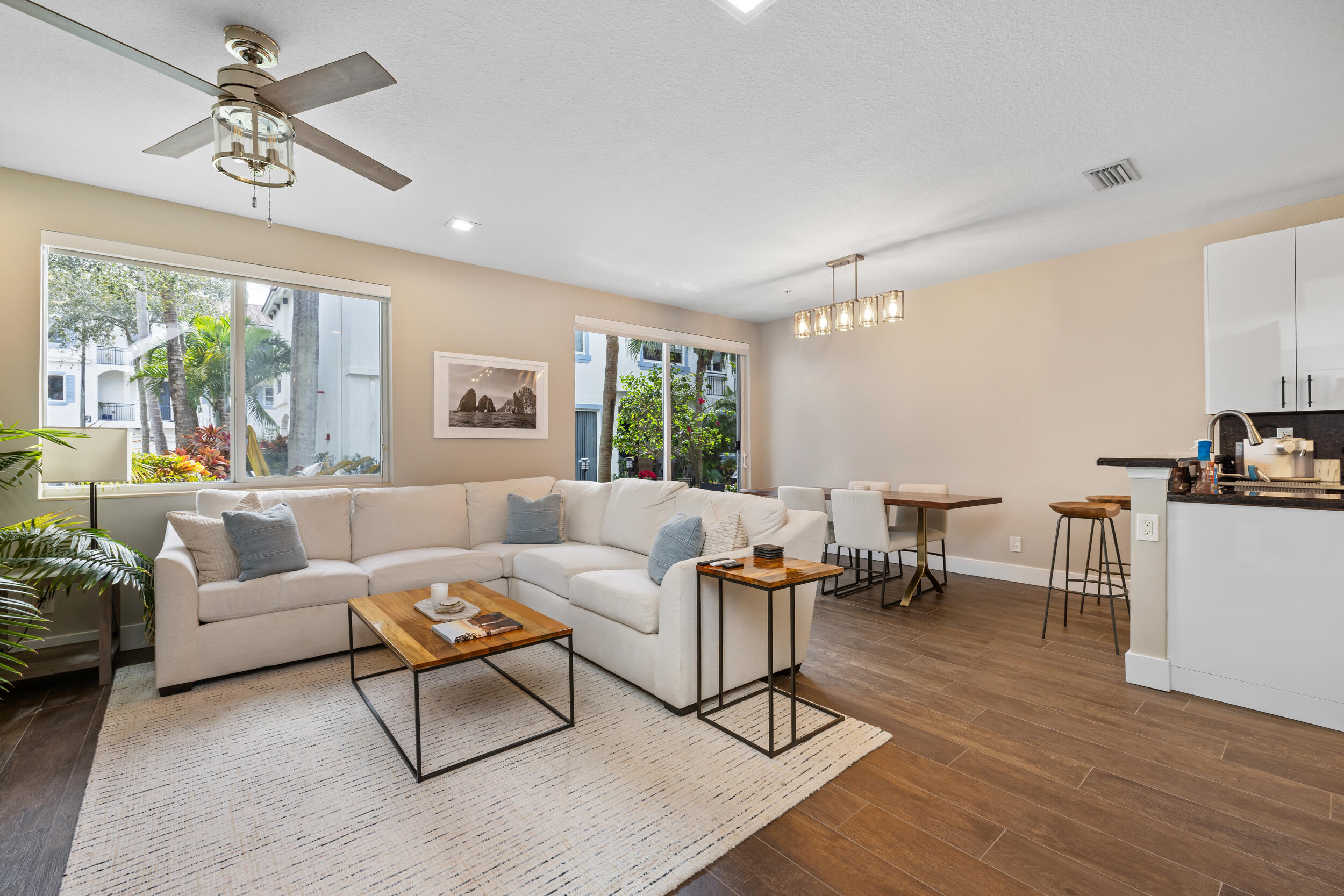 3041 Waterside Circle