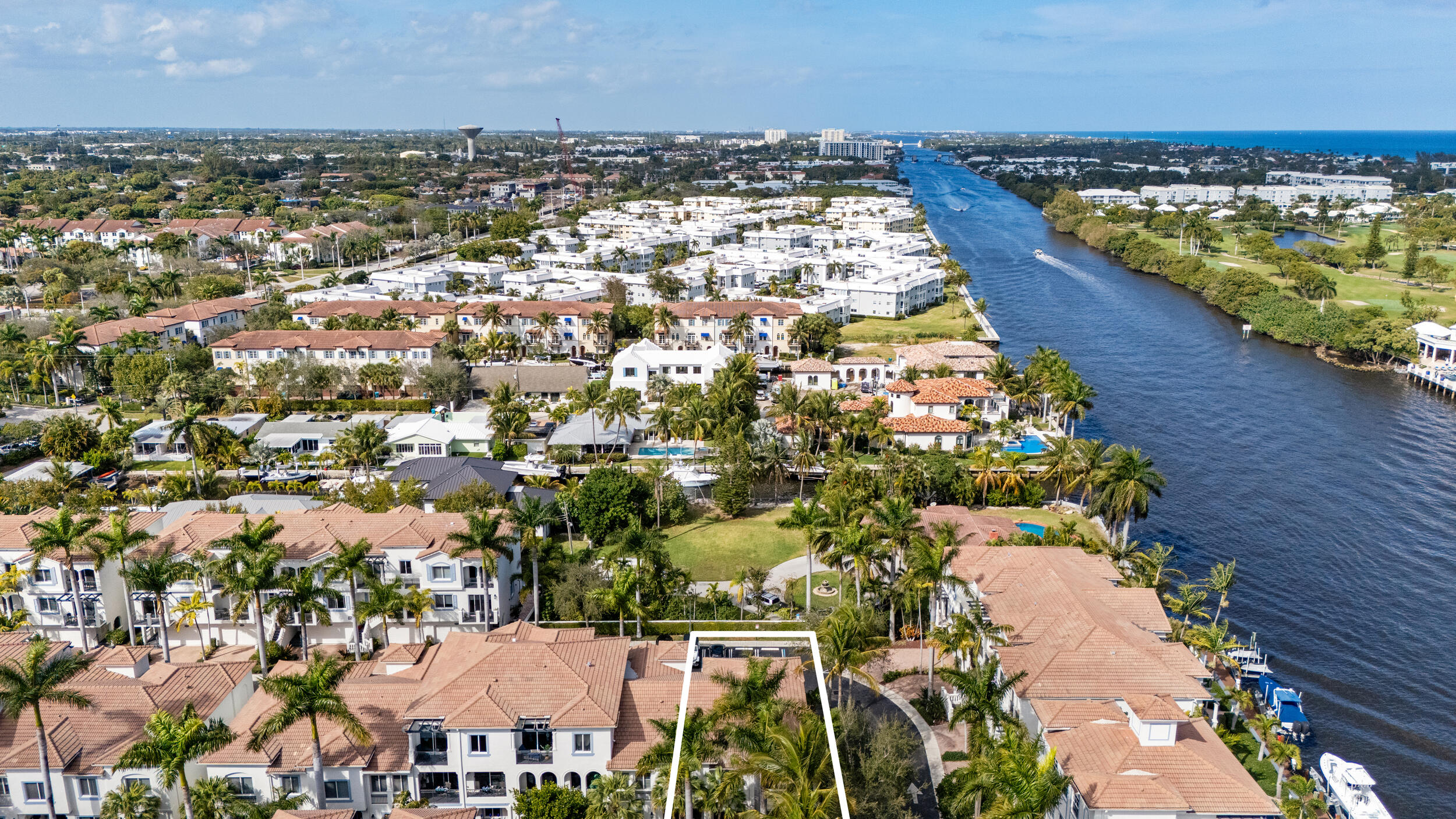 3041 Waterside Circle