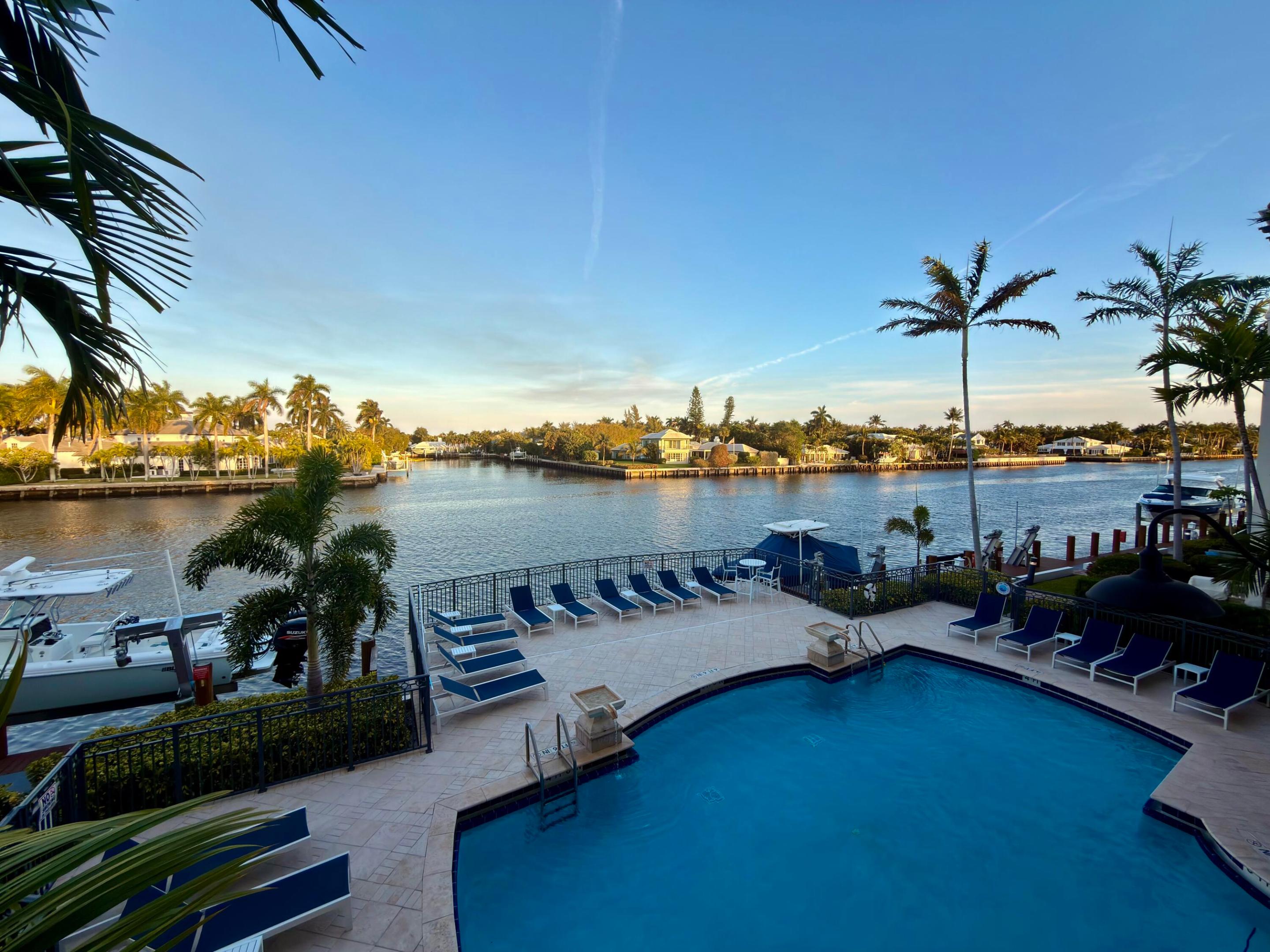 3041 Waterside Circle