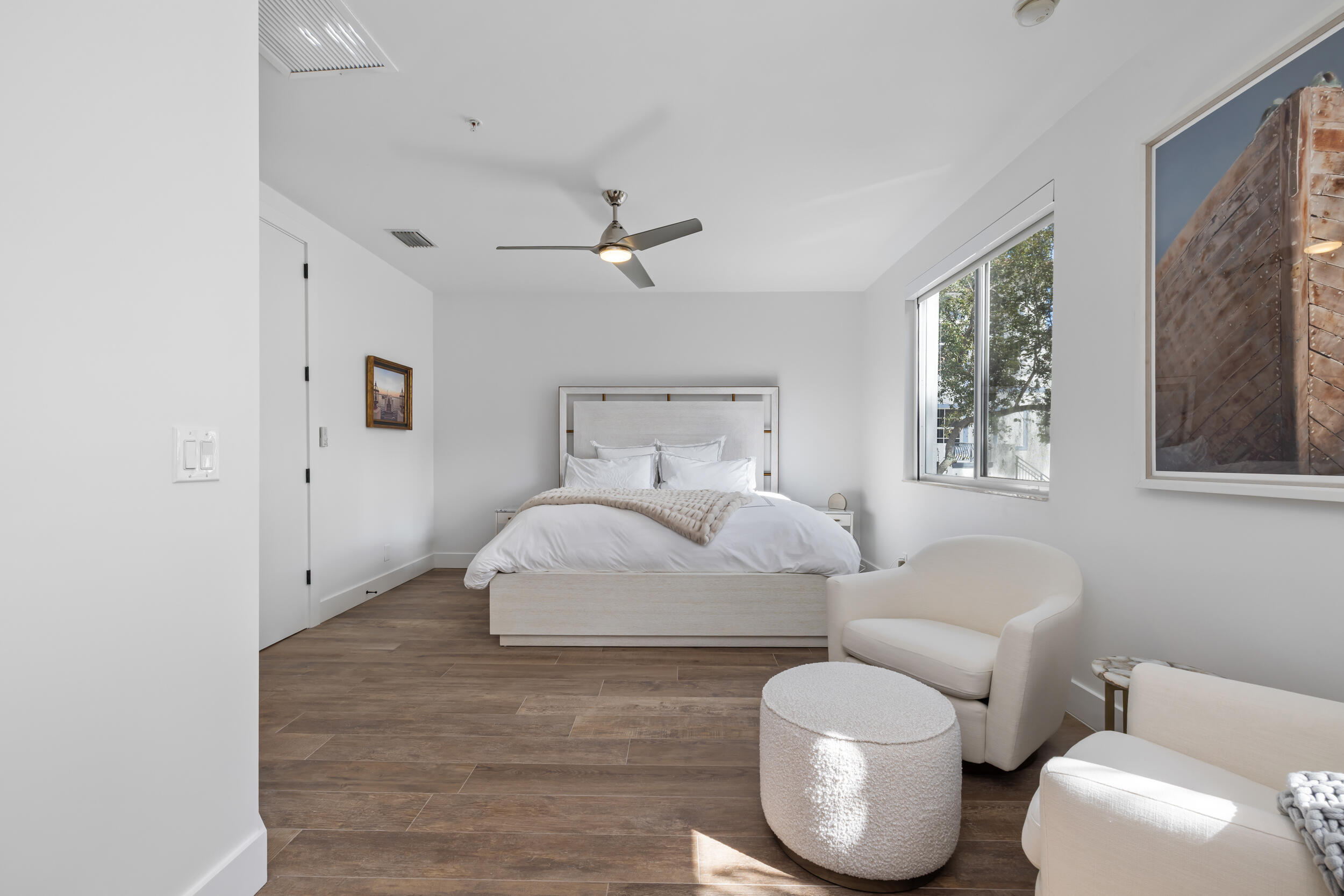 3041 Waterside Circle