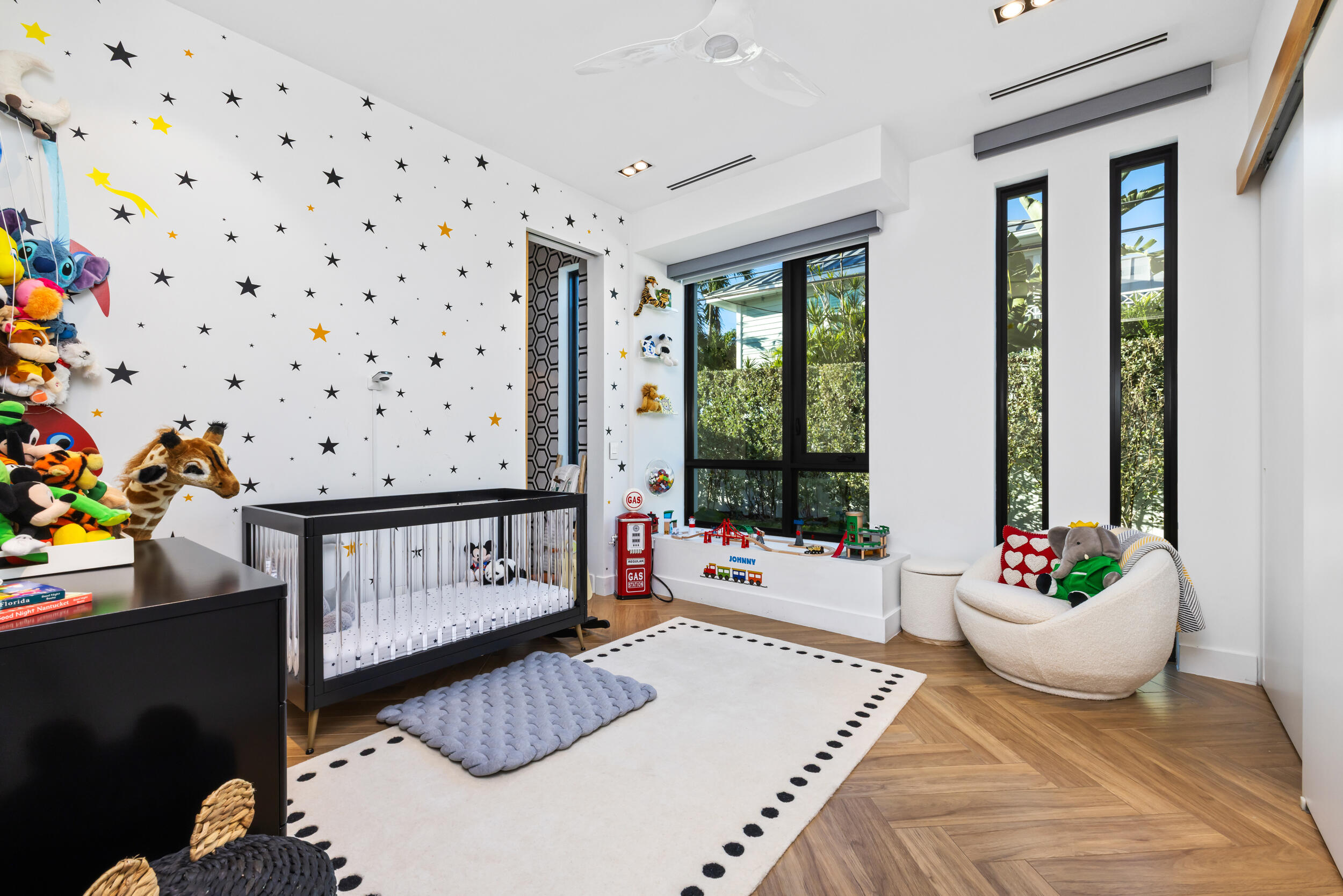 21 Hersey Drive, Ocean Ridge