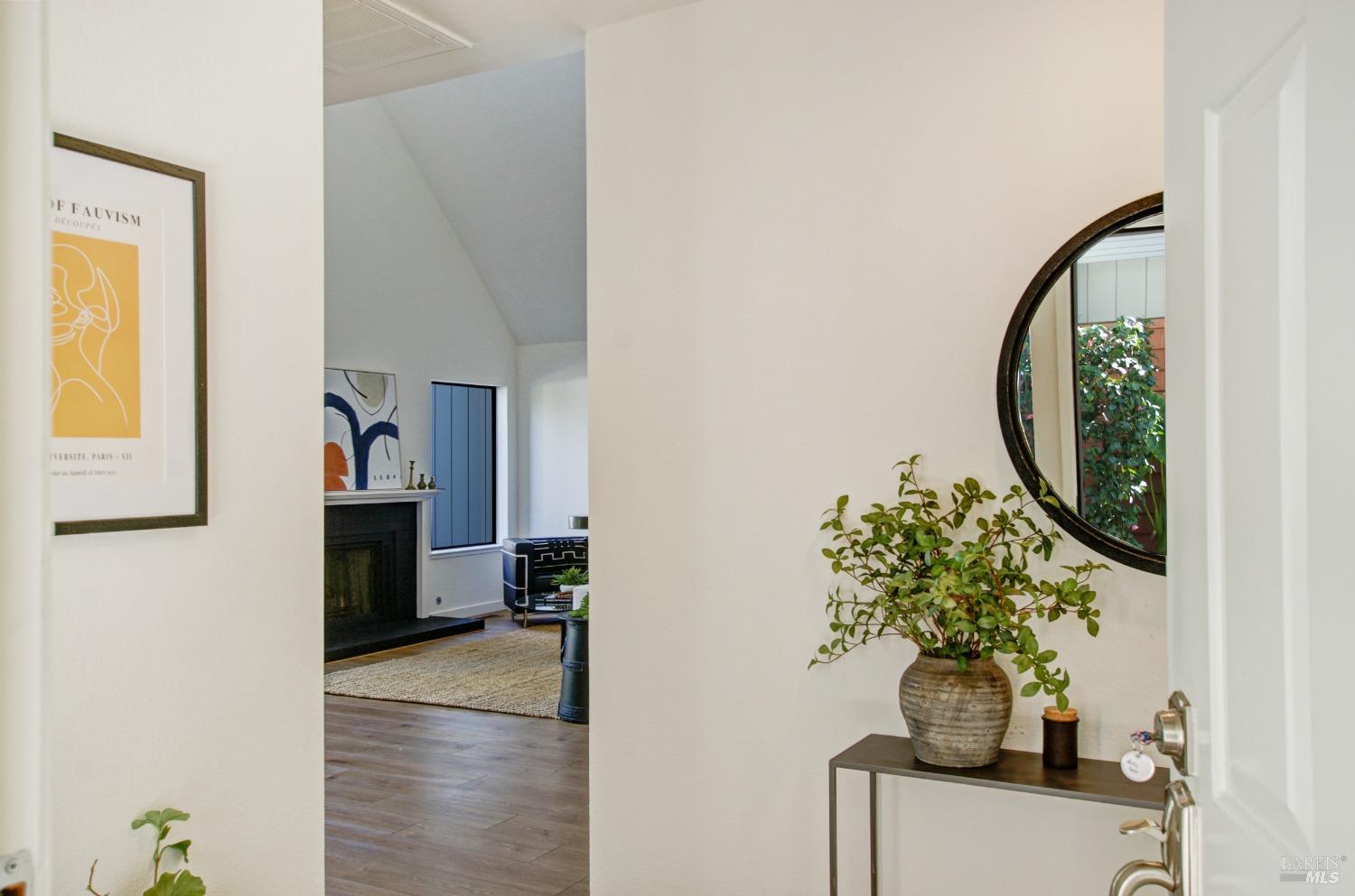 1317 Avenida Sebastiani