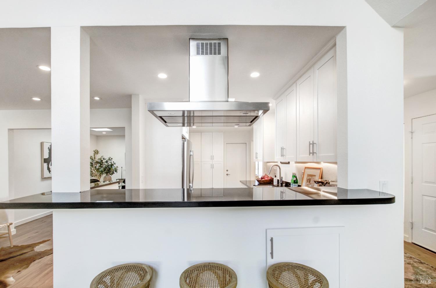 1317 Avenida Sebastiani