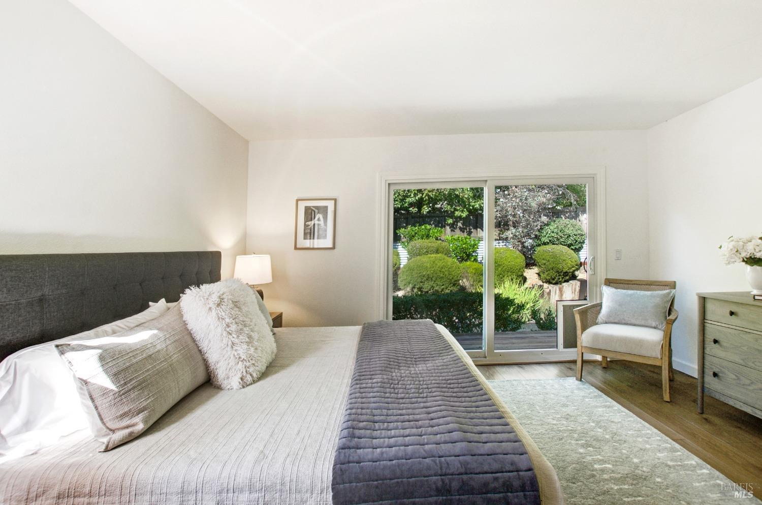 1317 Avenida Sebastiani