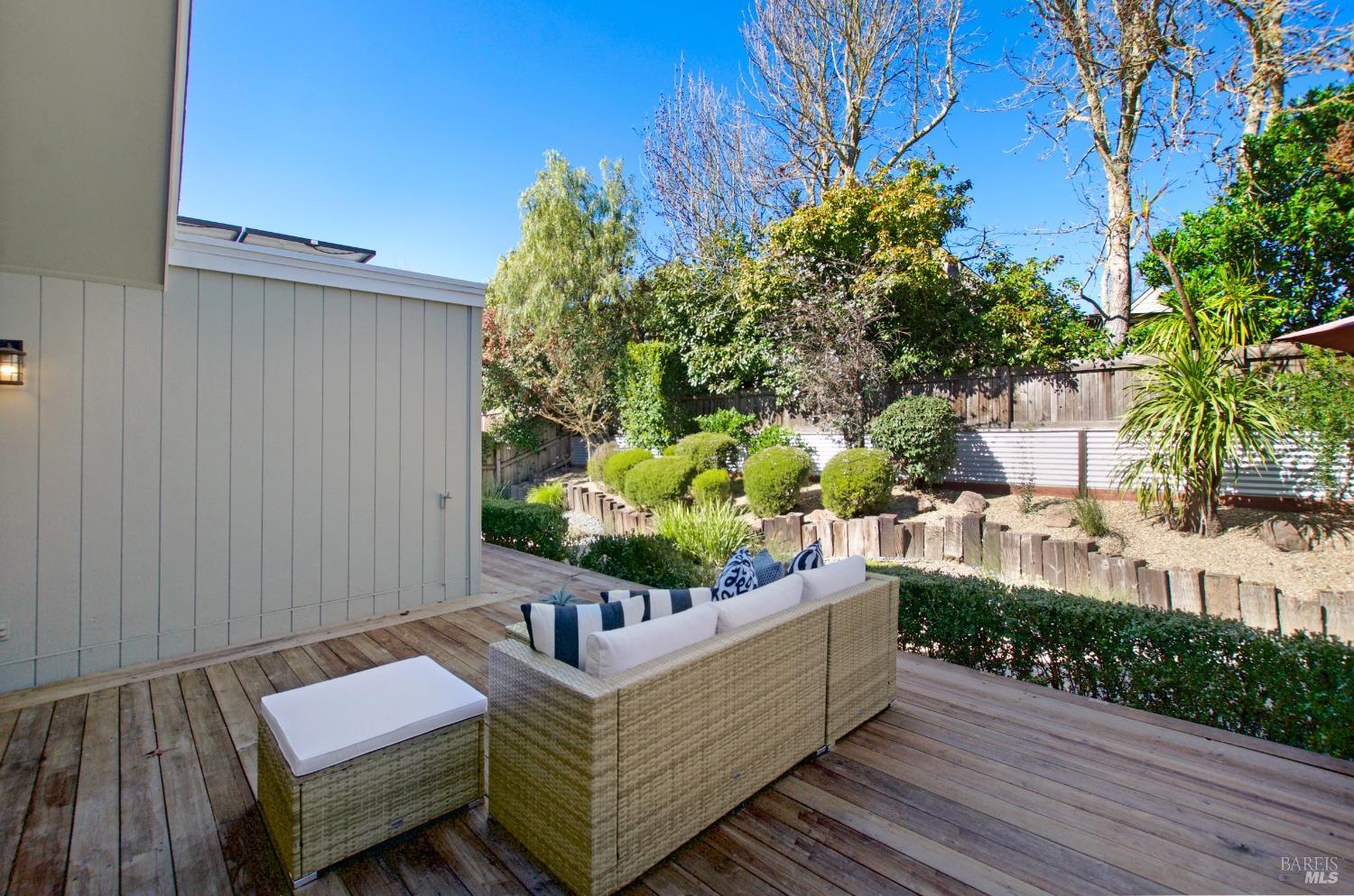 1317 Avenida Sebastiani